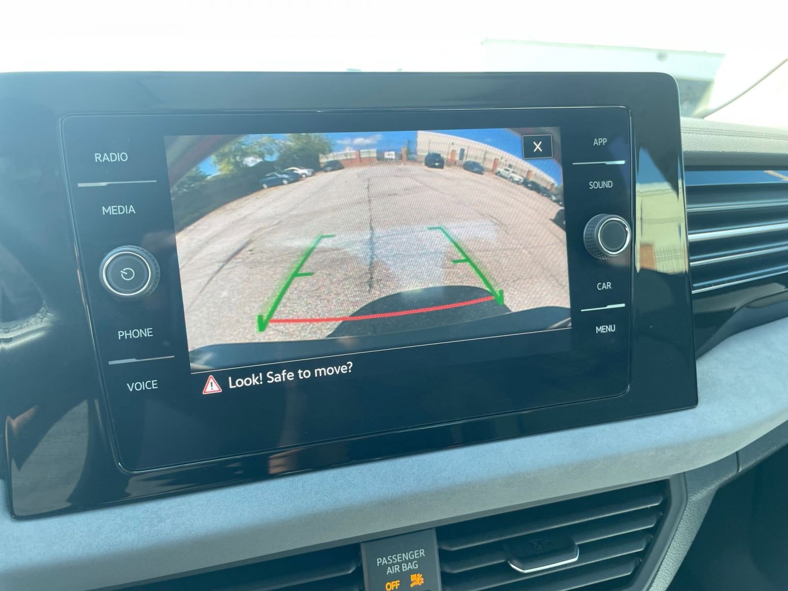 Thumbnail: 2025 Volkswagen Jetta - 17