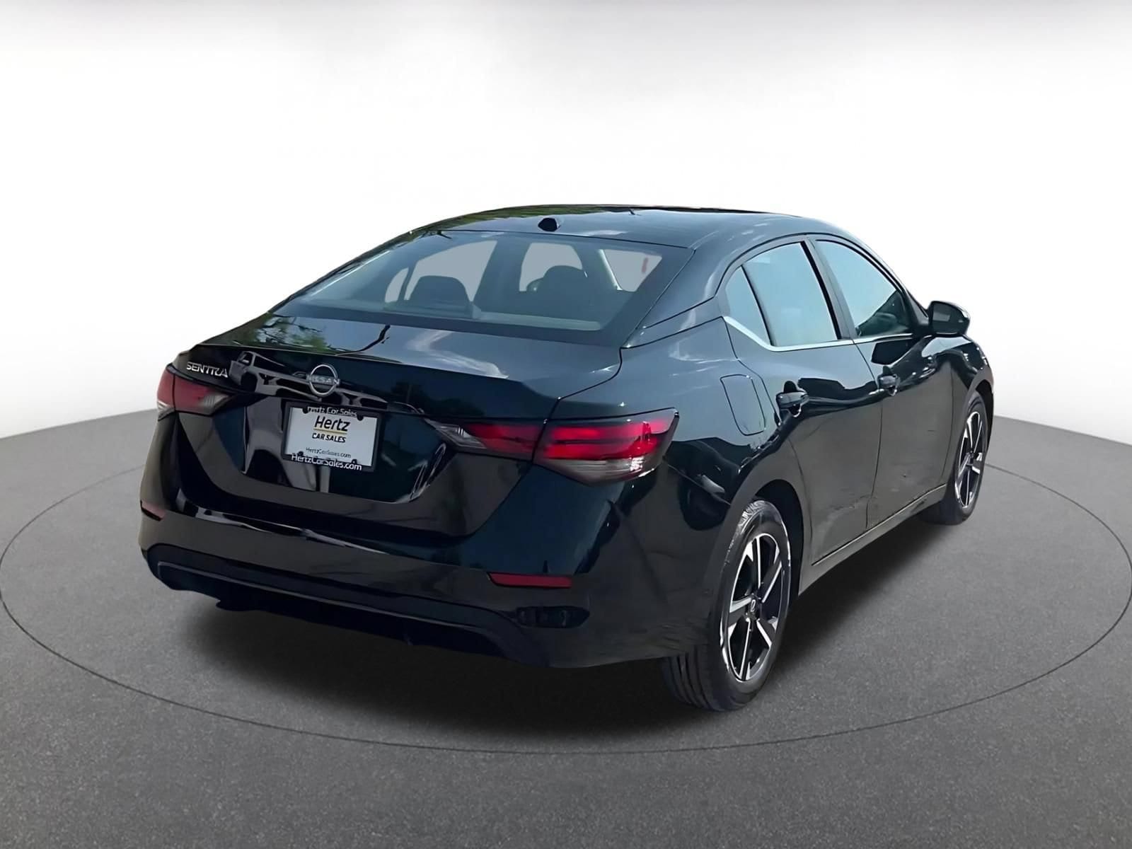 Thumbnail: 2025 Nissan Sentra - 14