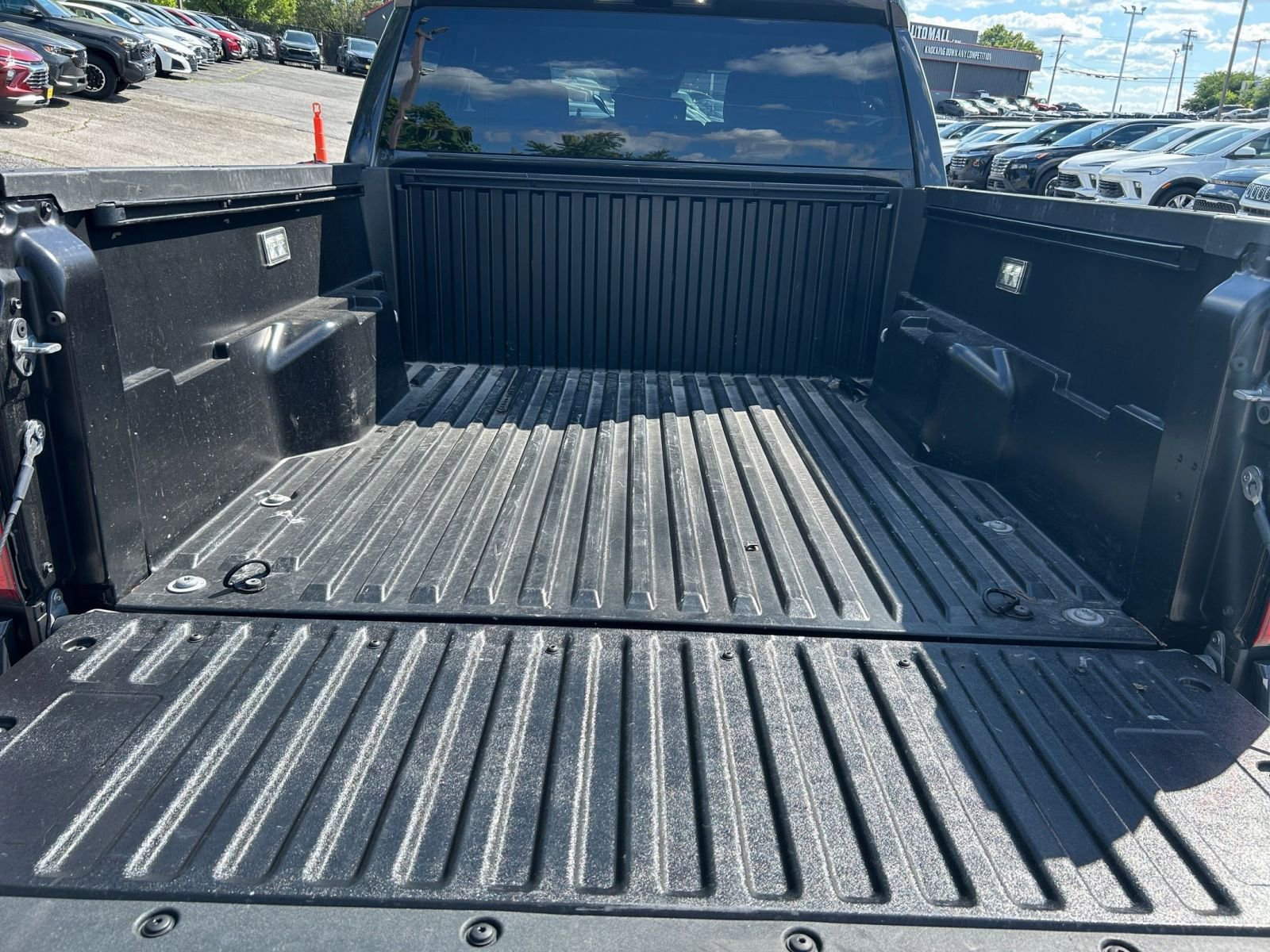 Thumbnail: 2025 Toyota Tacoma - 25