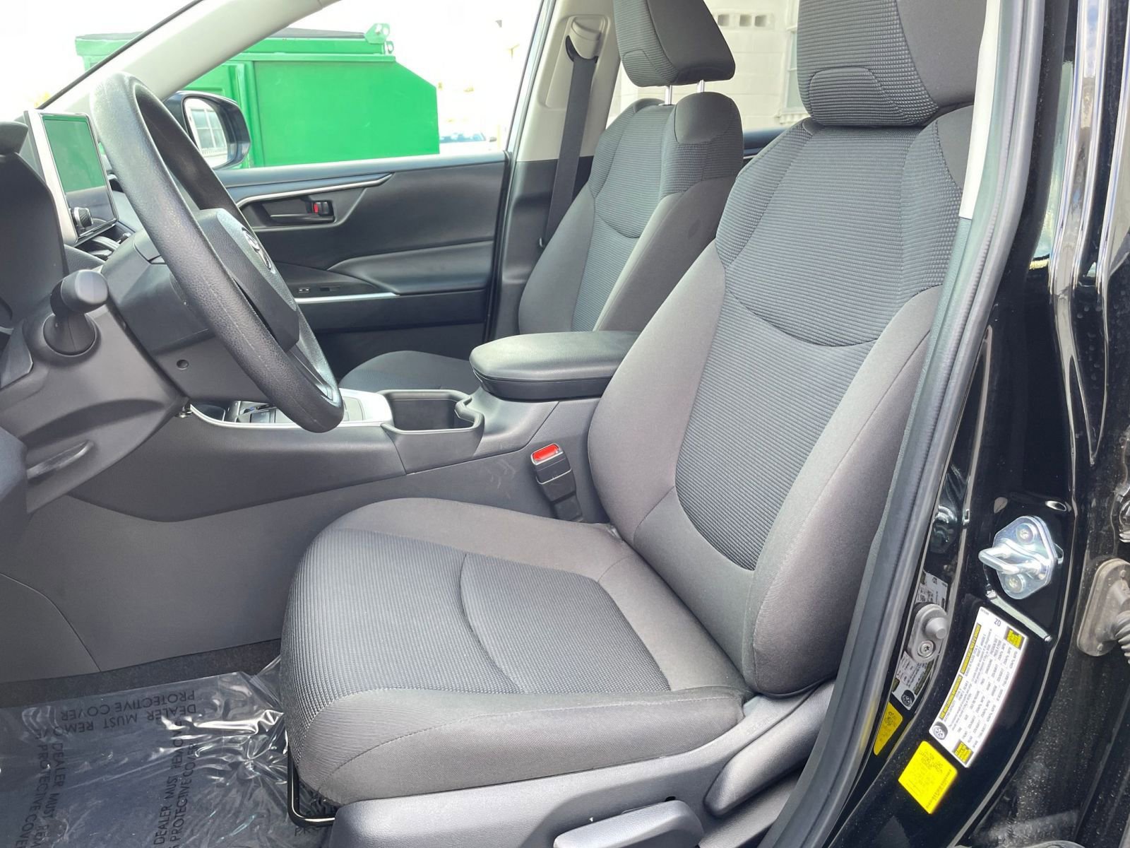 Thumbnail: 2025 Toyota RAV4 - 25