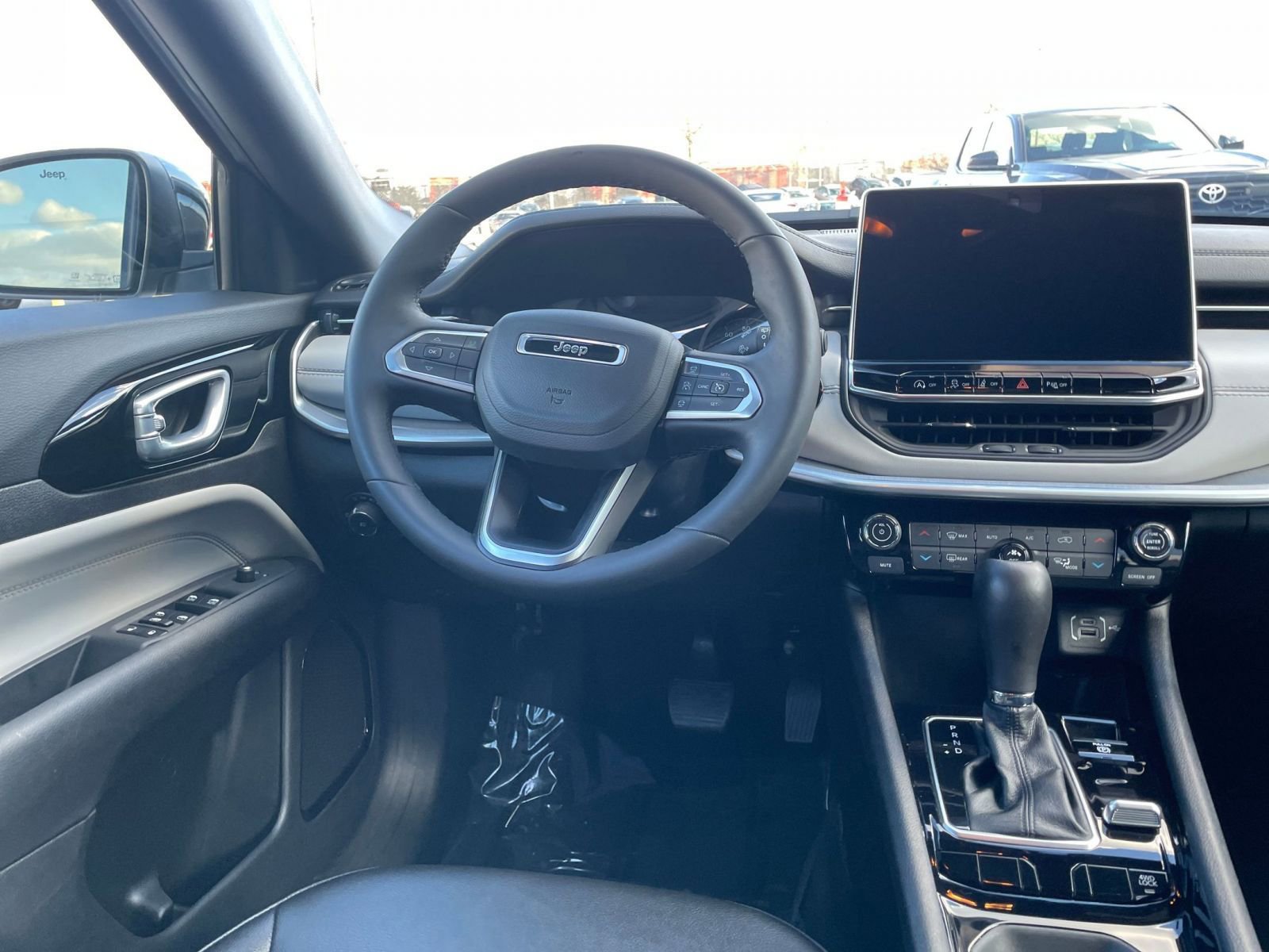 Thumbnail: 2025 Jeep Compass - 34