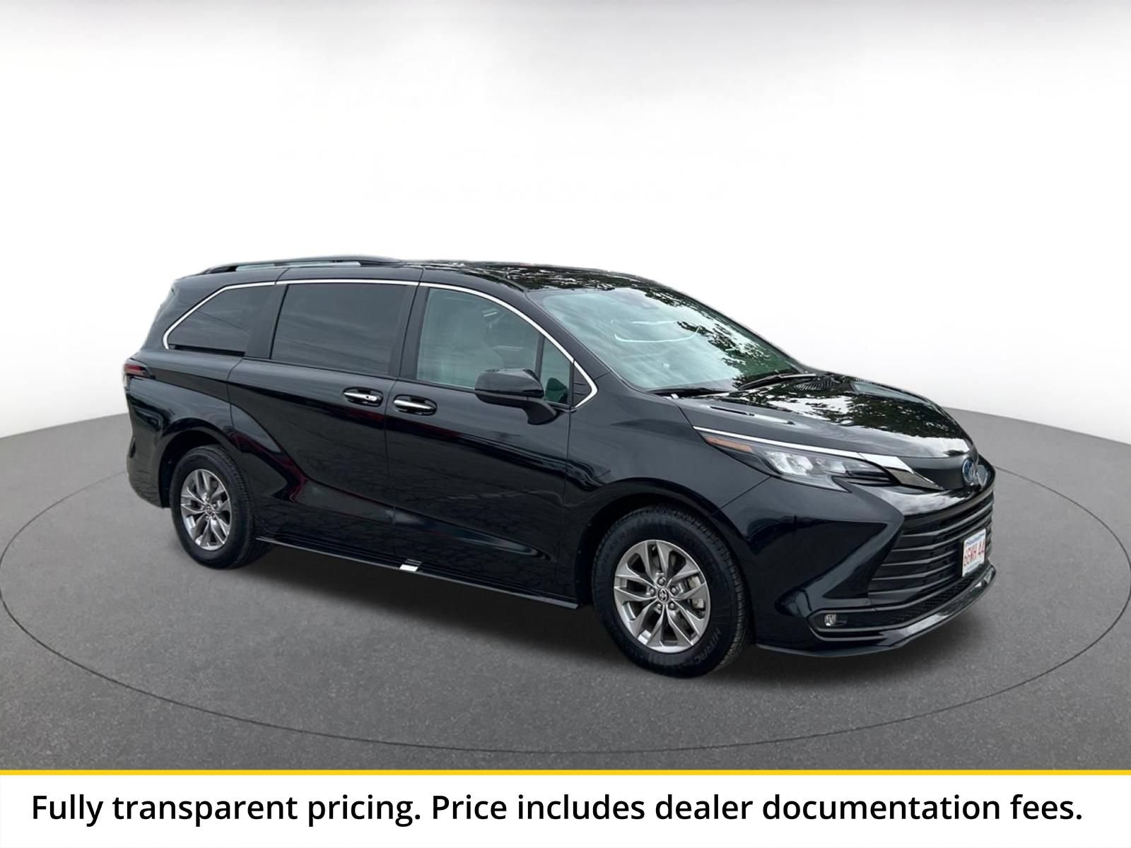 Thumbnail: 2025 Toyota Sienna - 1