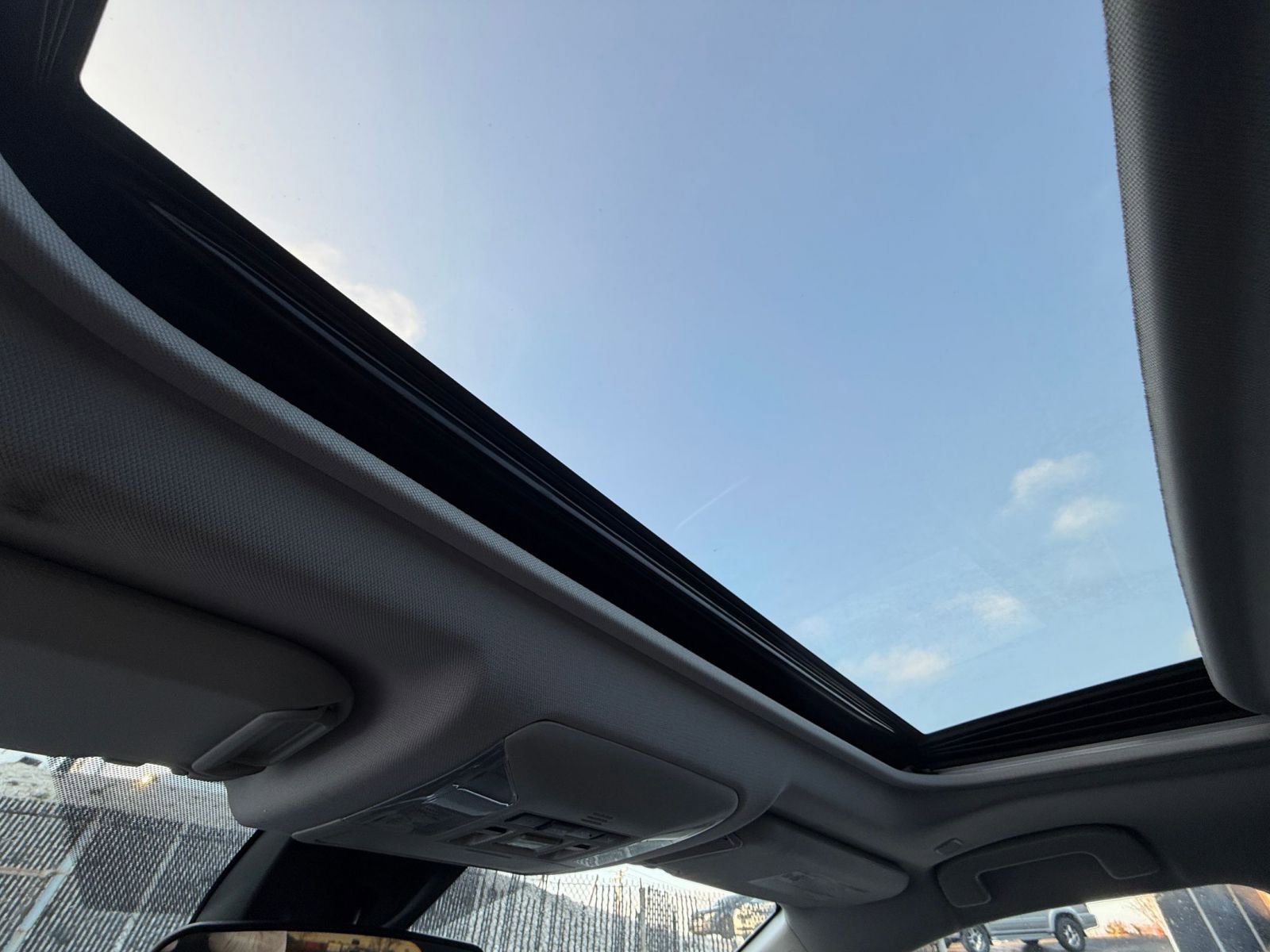 Thumbnail: 2025 Toyota RAV4 - 31