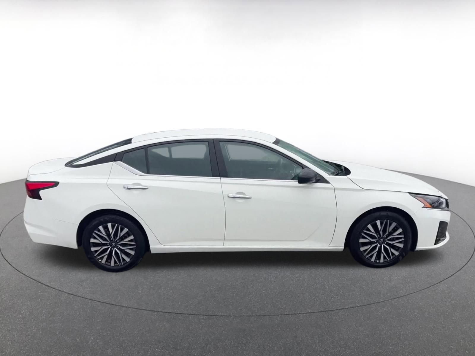 Thumbnail: 2025 Nissan Altima - 16