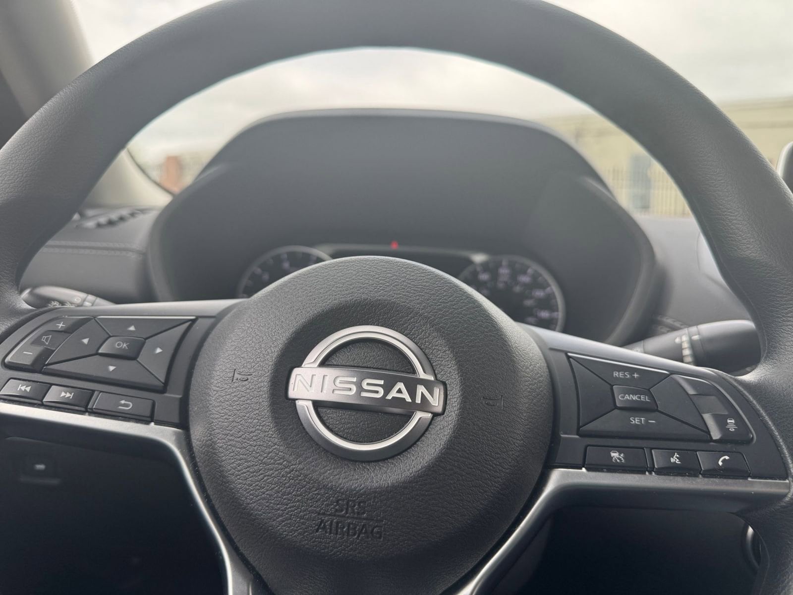 Thumbnail: 2025 Nissan Sentra - 25