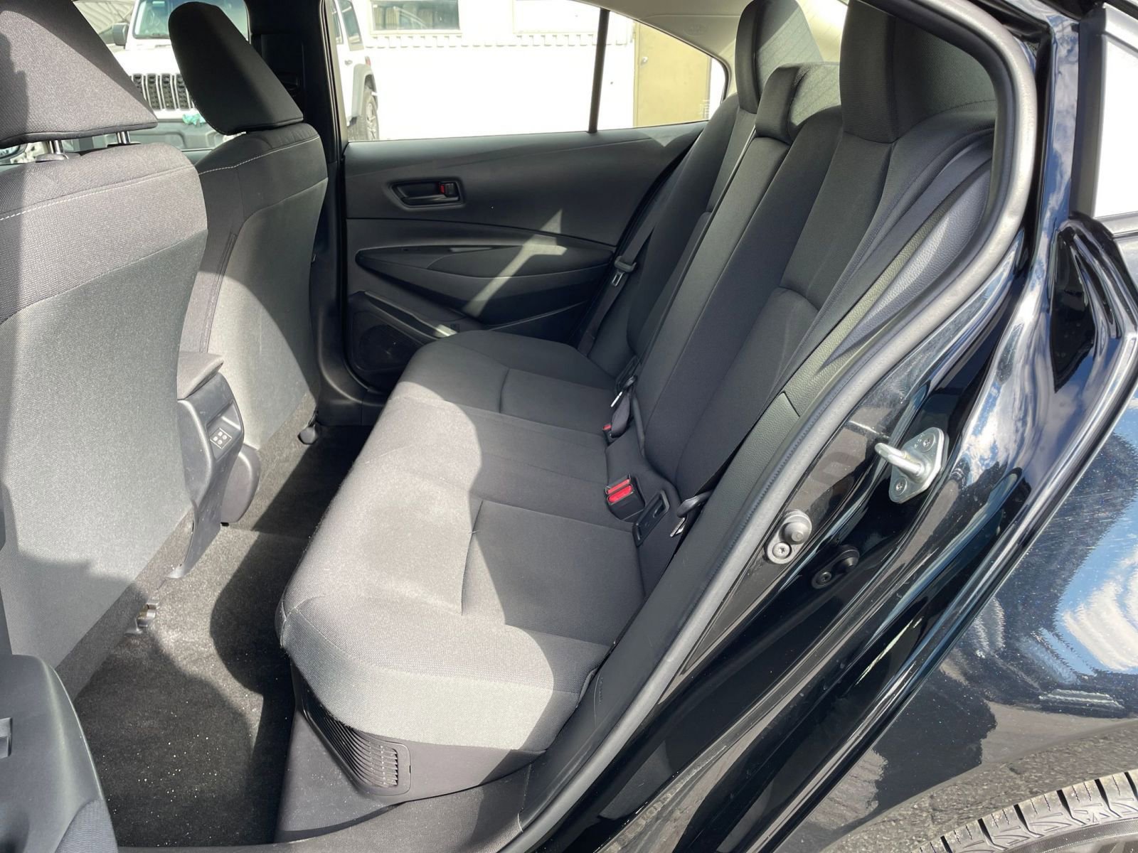 Thumbnail: 2025 Toyota Corolla - 23