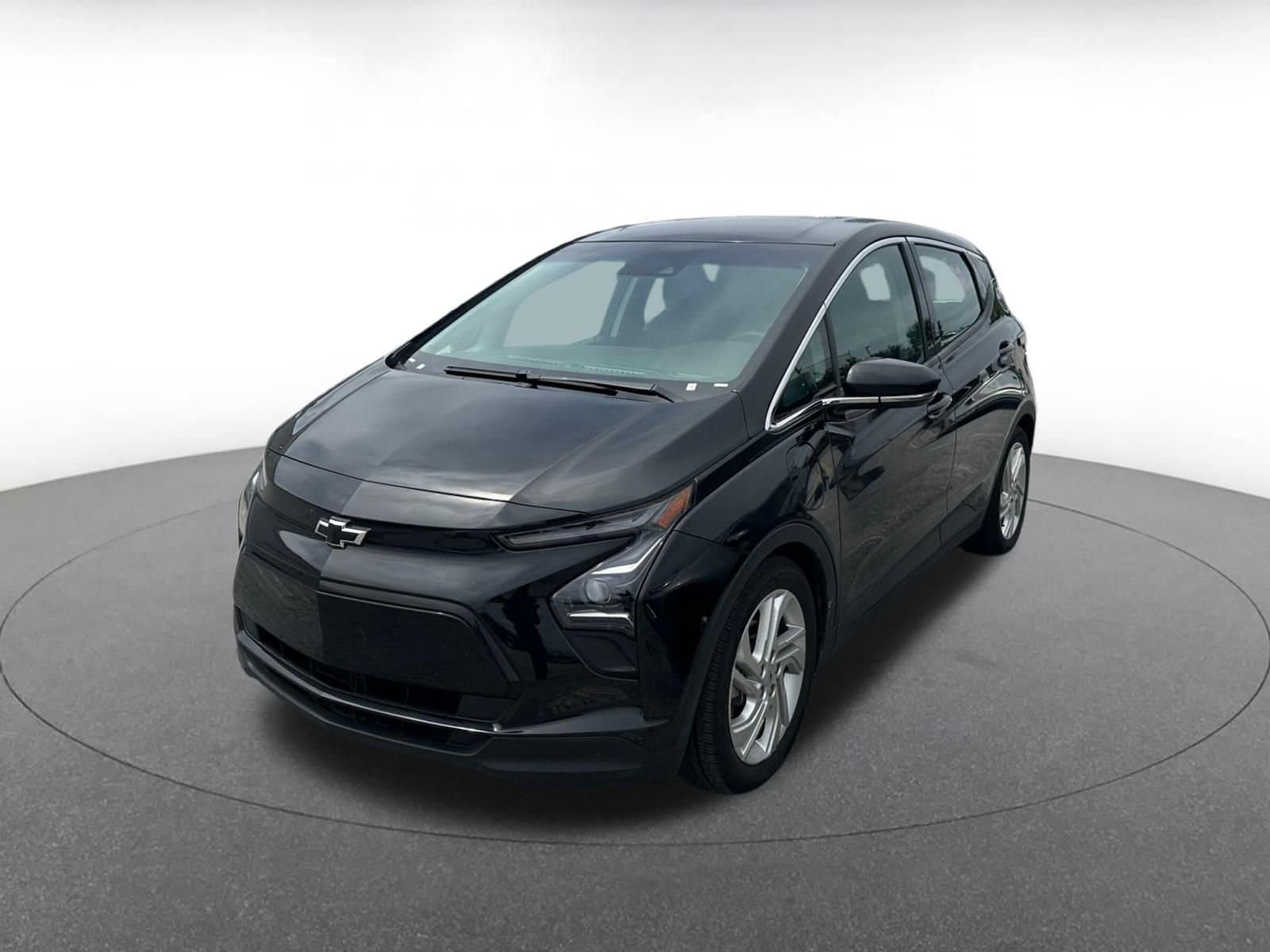 Thumbnail: 2023 Chevrolet Bolt EV - 3