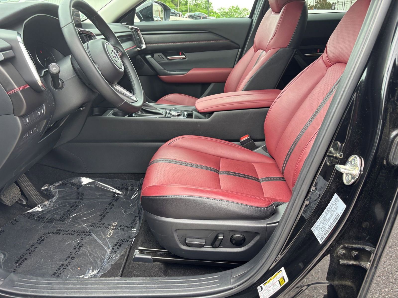 Thumbnail: 2025 Mazda CX-50 - 27