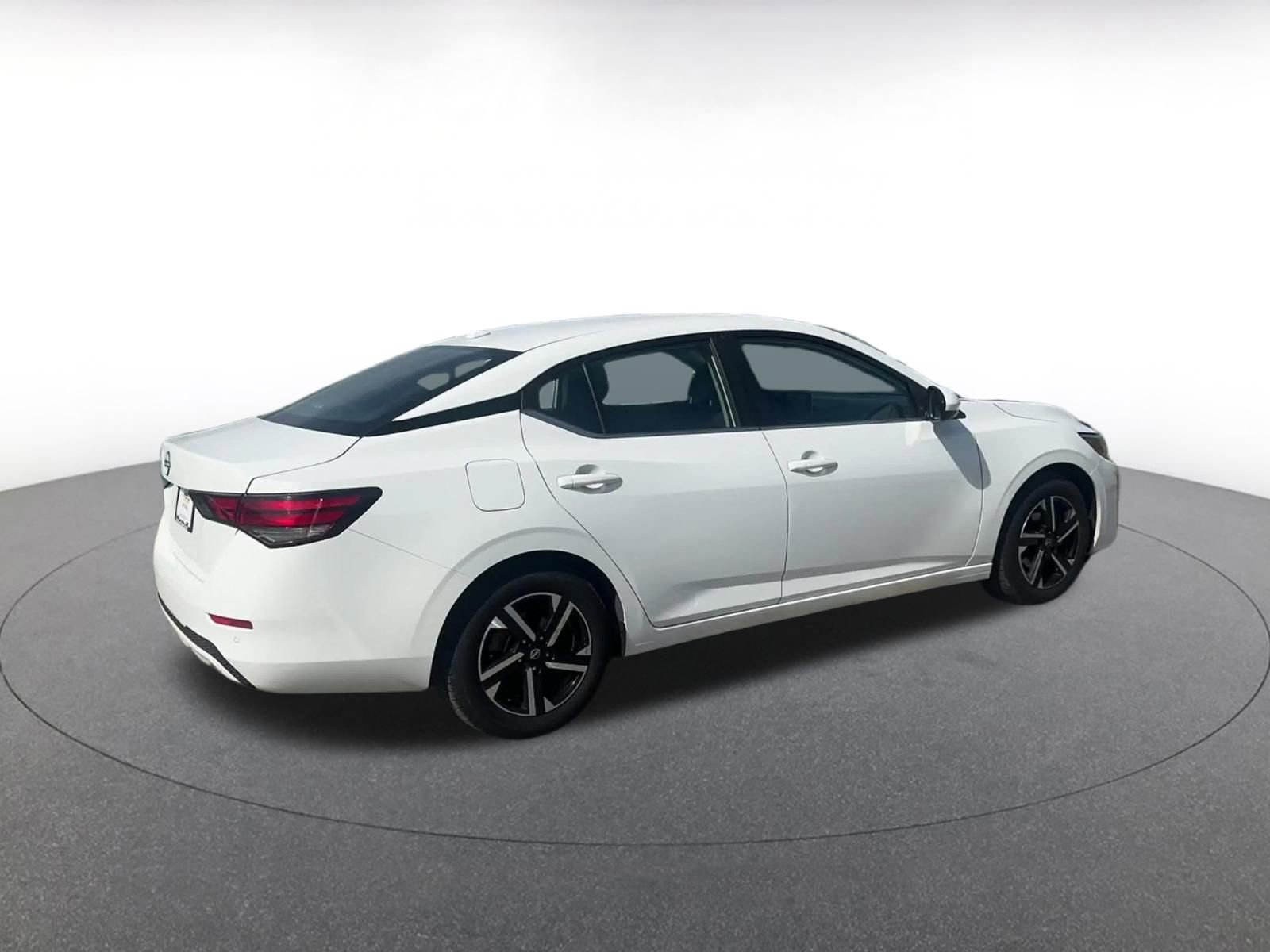 Thumbnail: 2025 Nissan Sentra - 15