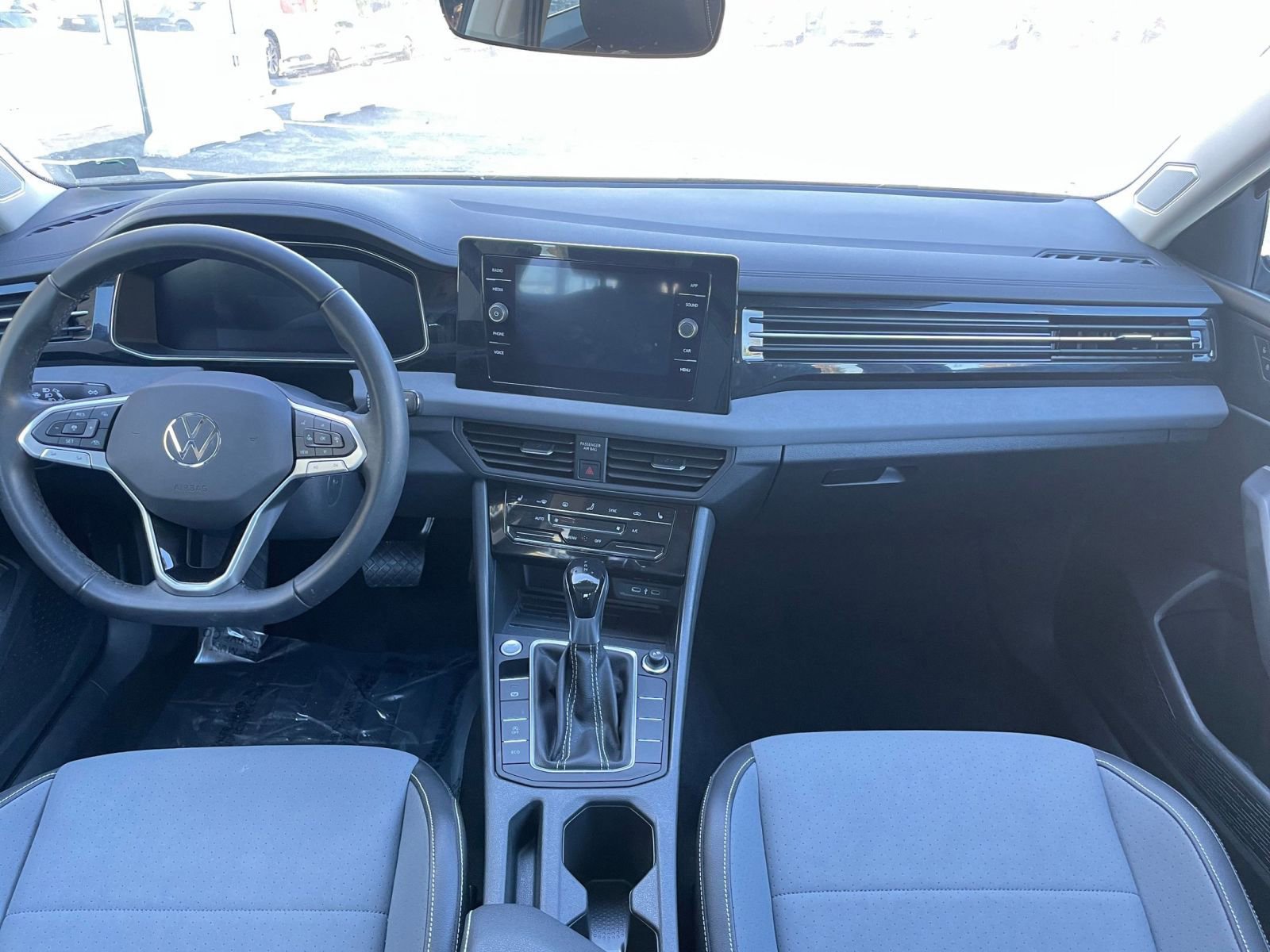 Thumbnail: 2025 Volkswagen Jetta - 33