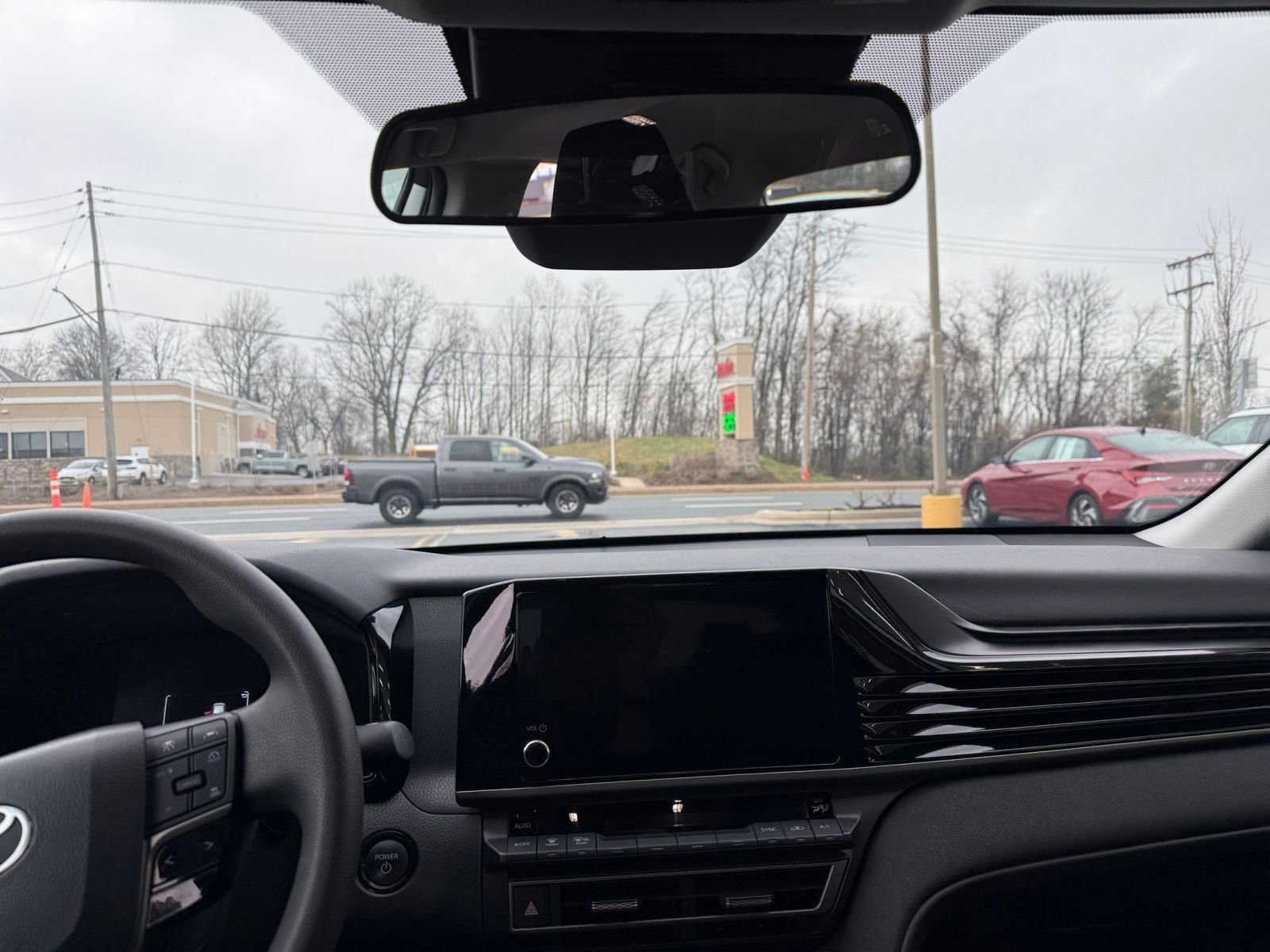 Thumbnail: 2025 Toyota Camry - 17