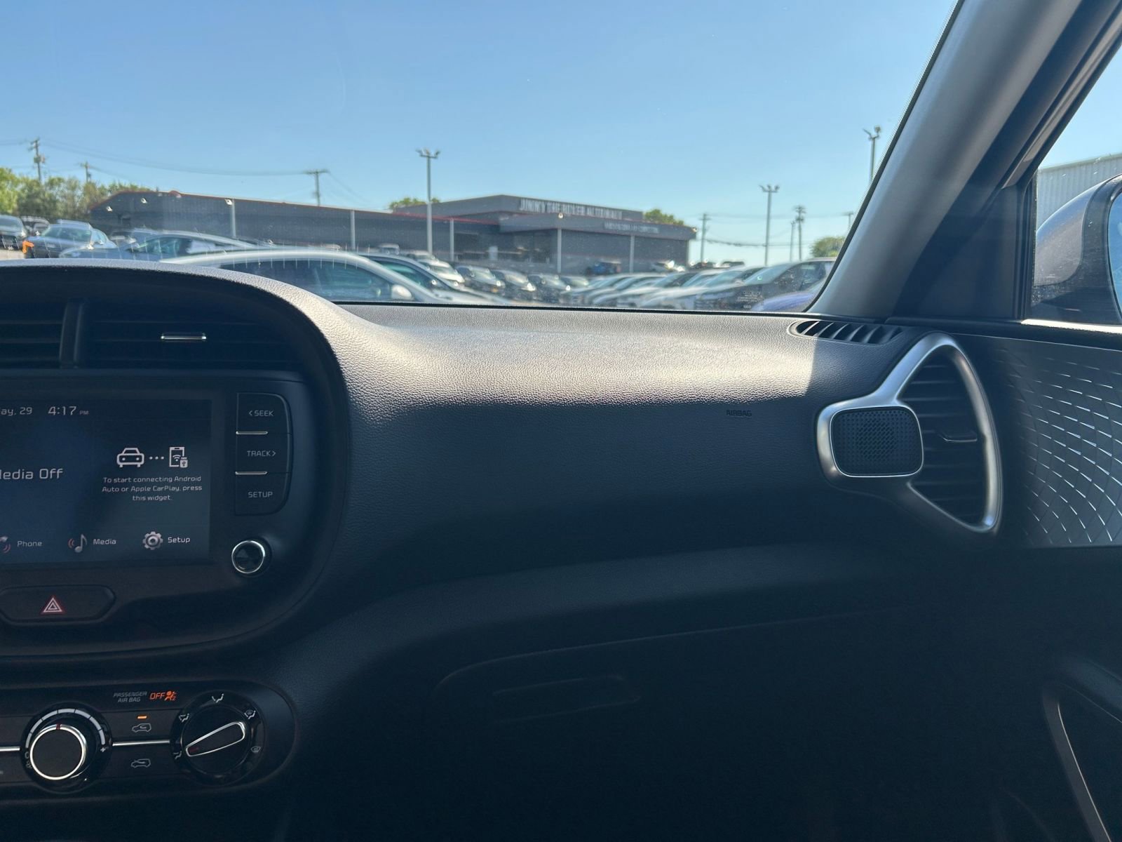 Thumbnail: 2025 Kia Soul - 30