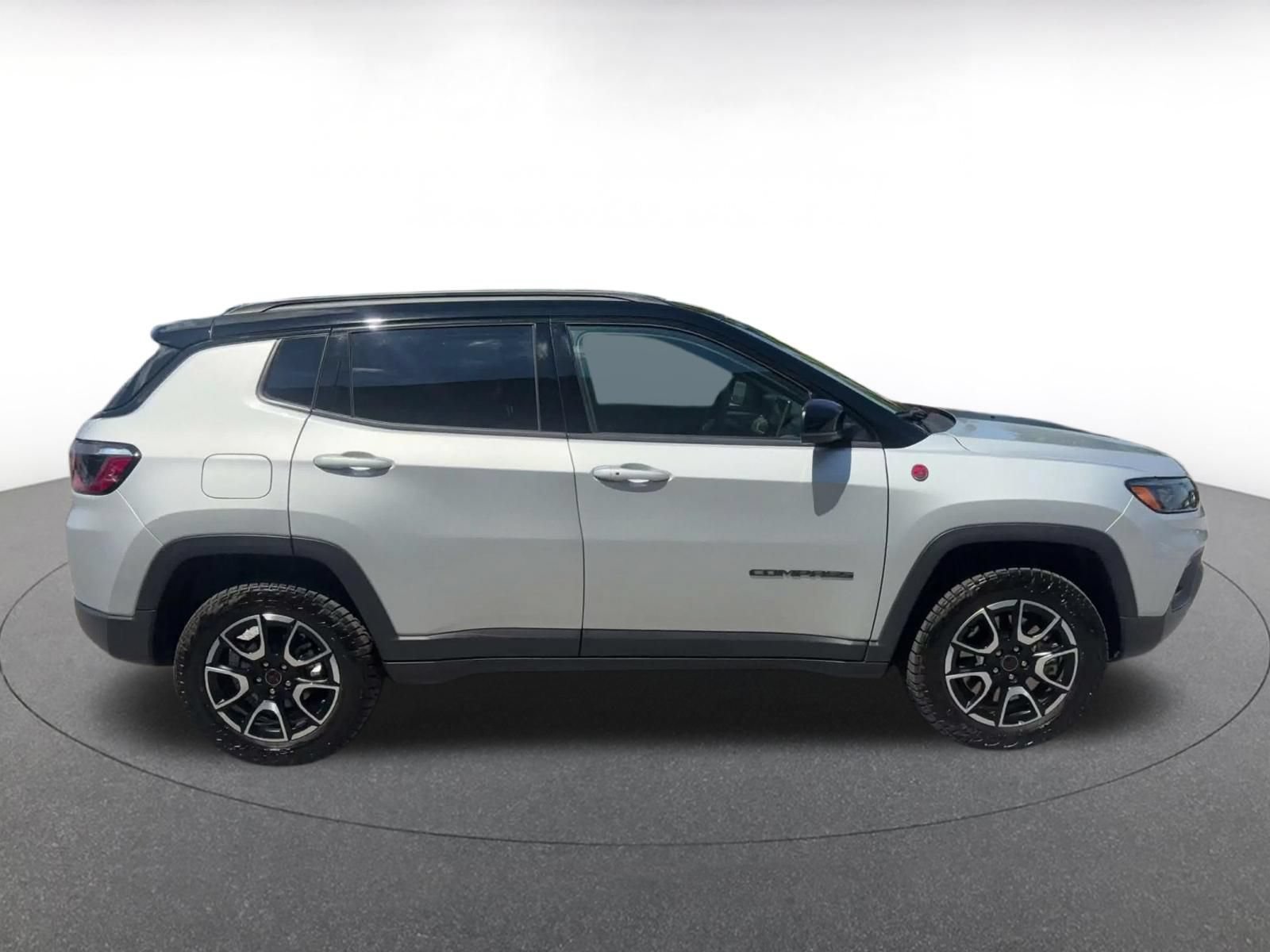 Thumbnail: 2025 Jeep Compass - 13