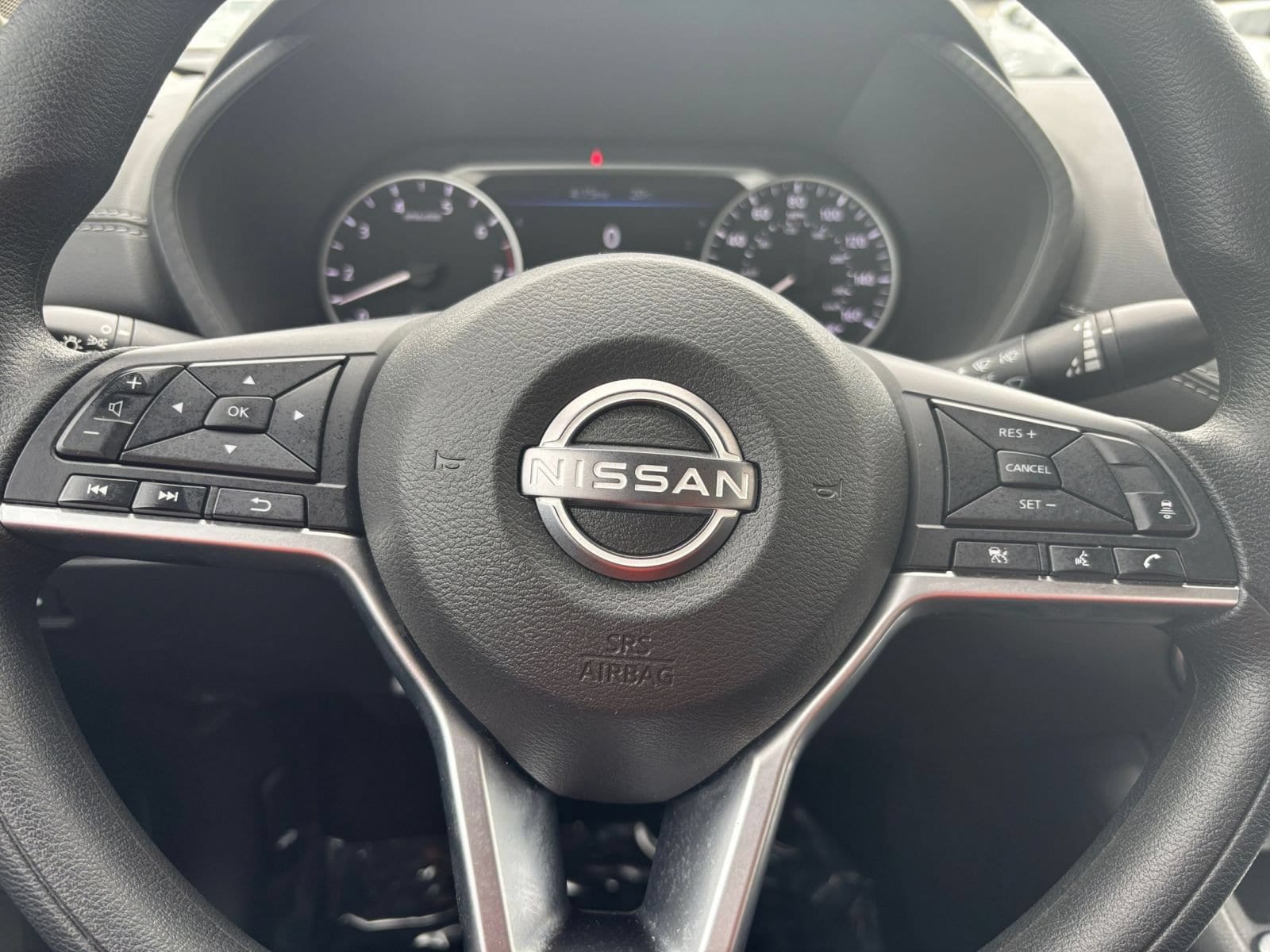 Thumbnail: 2025 Nissan Sentra - 25
