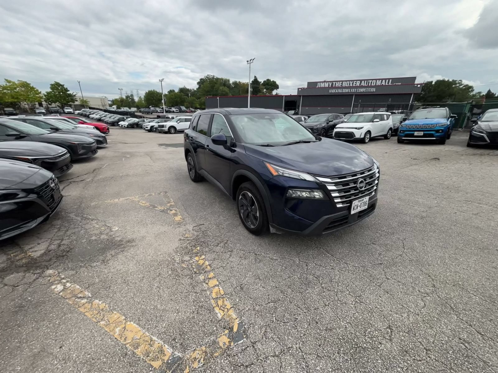 Thumbnail: 2025 Nissan Rogue - 3