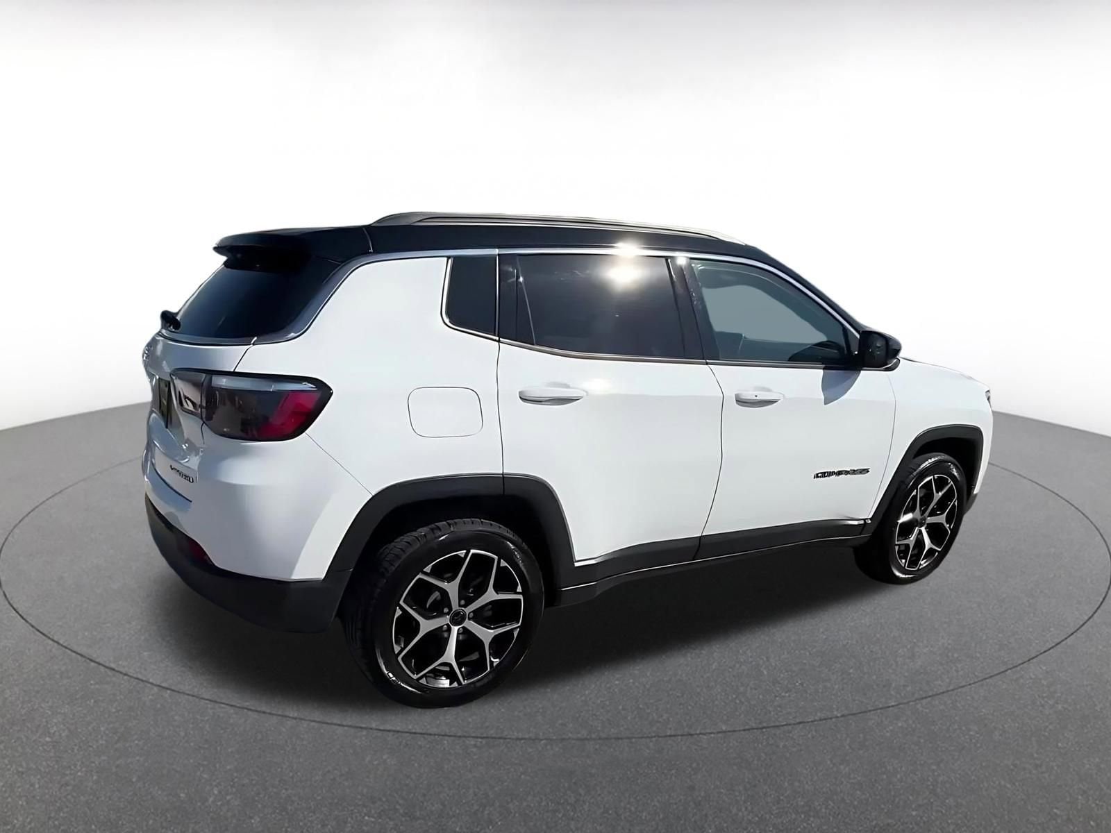 Thumbnail: 2025 Jeep Compass - 15