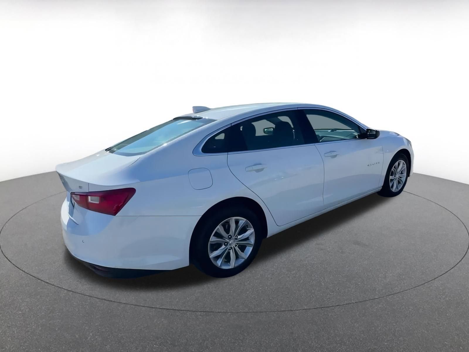 Thumbnail: 2024 Chevrolet Malibu - 14