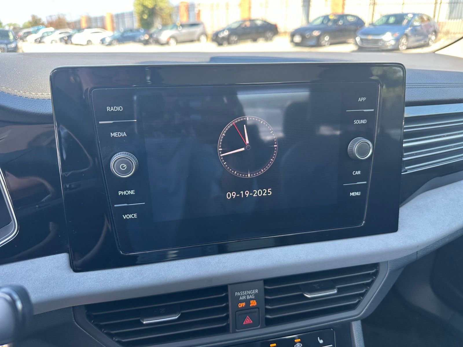 Thumbnail: 2025 Volkswagen Jetta - 21