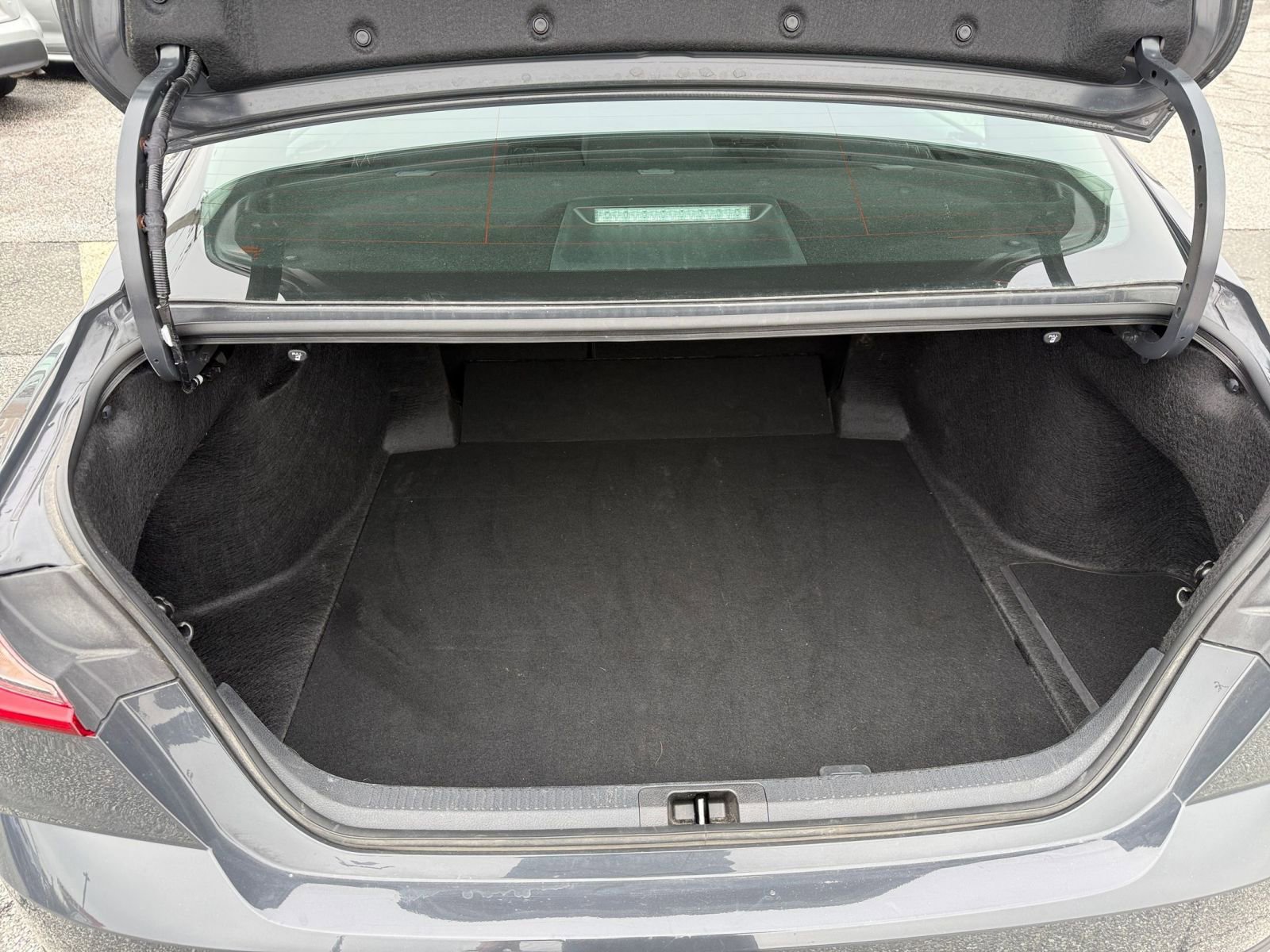 Thumbnail: 2025 Toyota Camry - 31