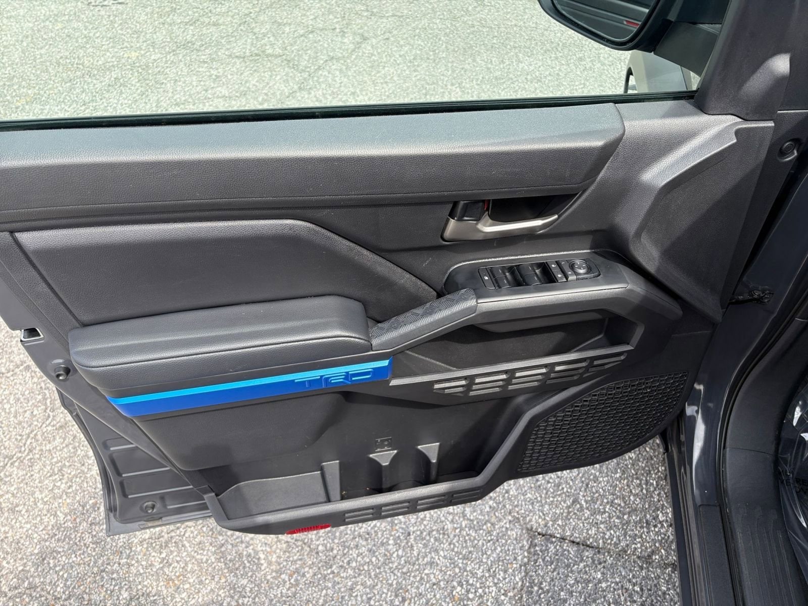 Thumbnail: 2025 Toyota Tacoma - 18