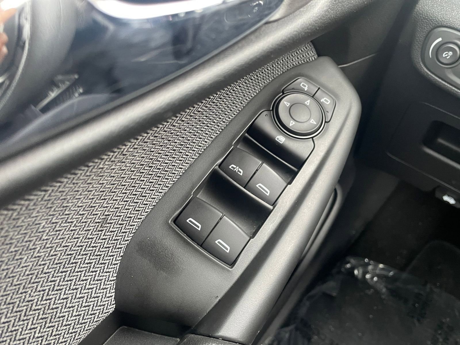 Thumbnail: 2025 Chevrolet TrailBlazer - 18