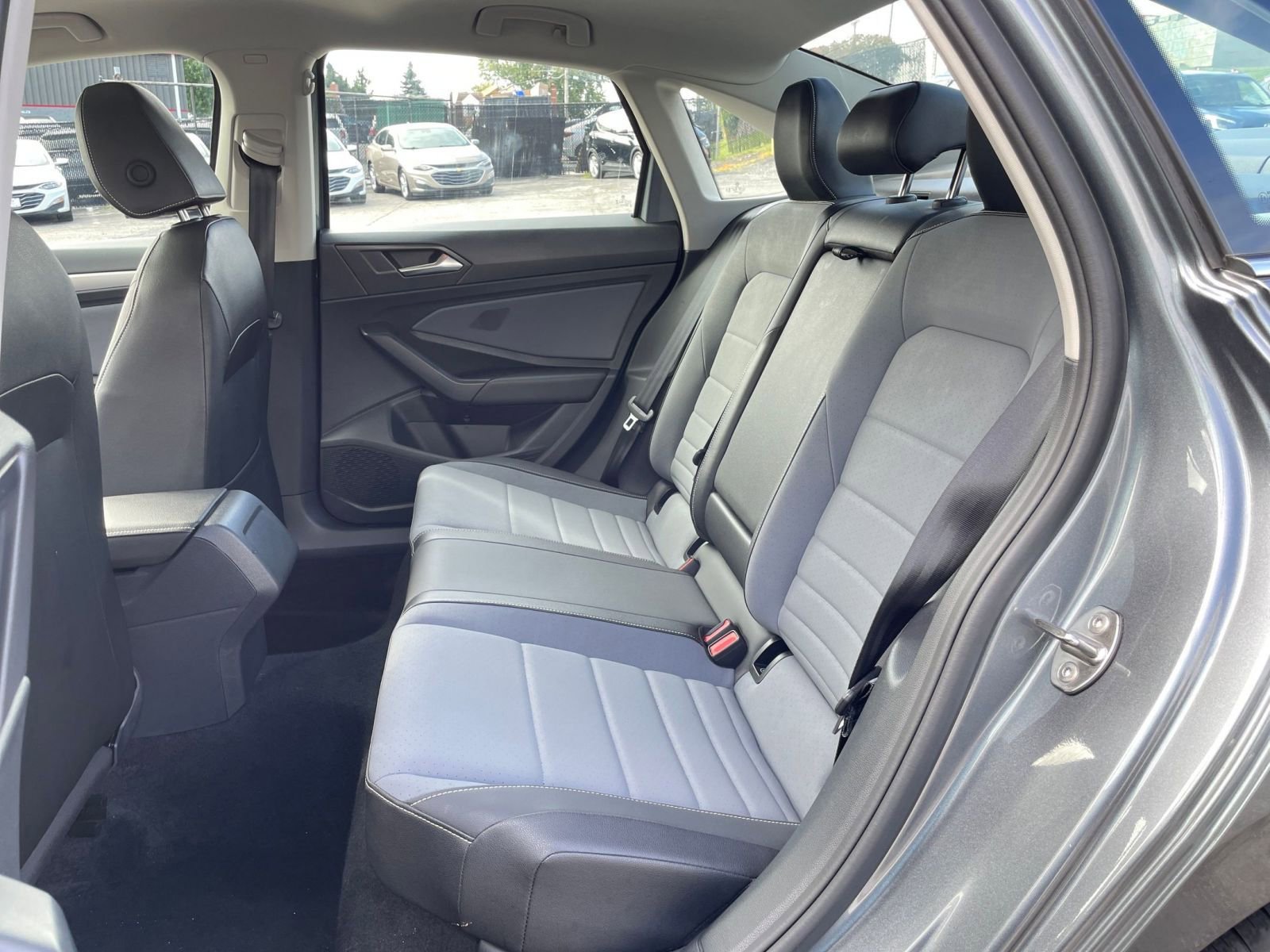 Thumbnail: 2025 Volkswagen Jetta - 25