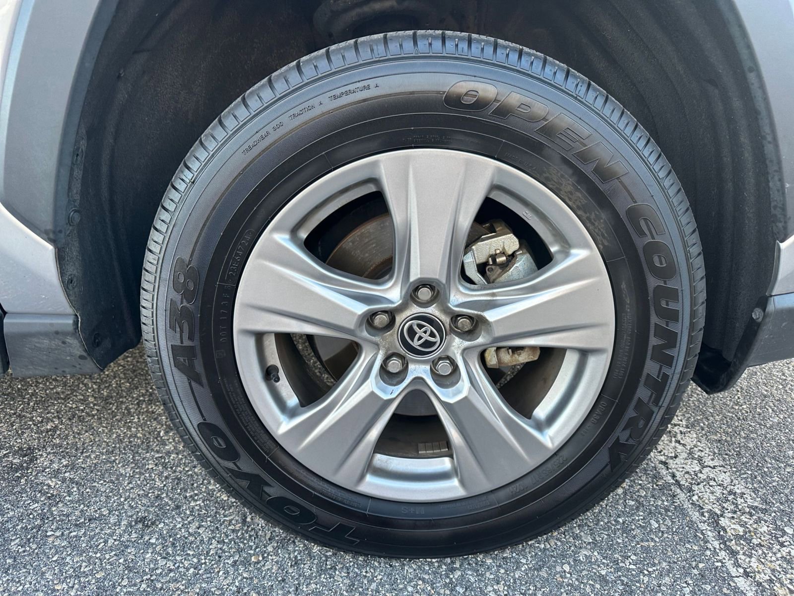 Thumbnail: 2025 Toyota RAV4 - 30