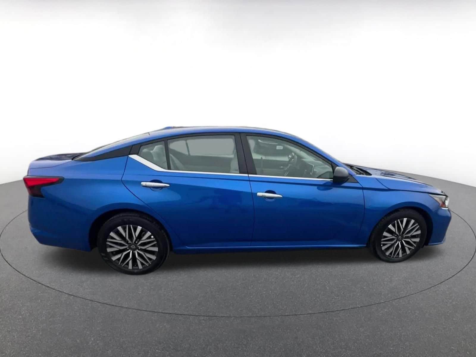 Thumbnail: 2025 Nissan Altima - 16