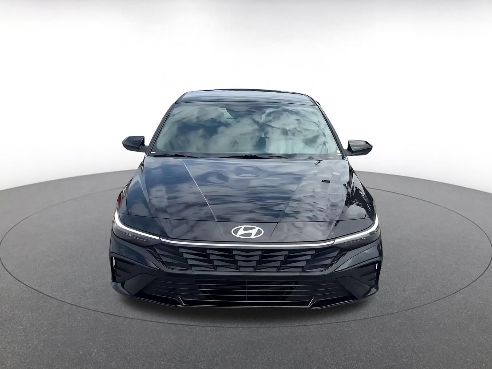 Thumbnail: 2026 Hyundai Elantra - 4