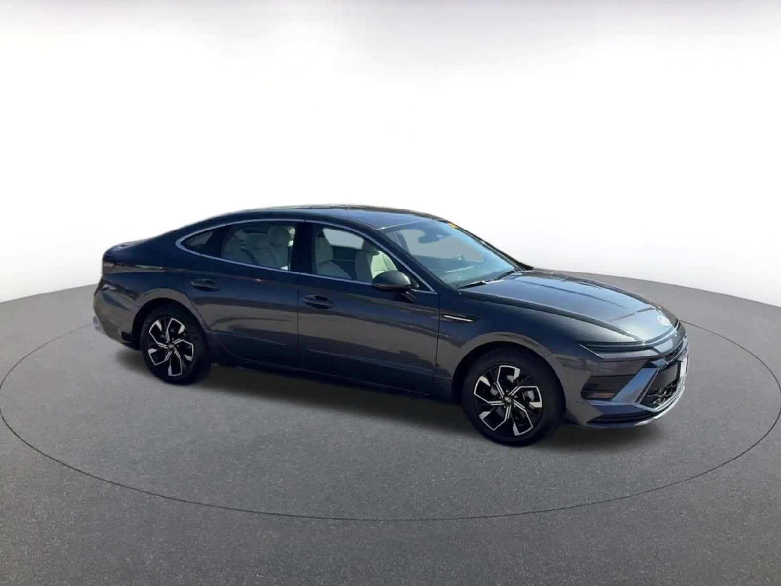 Thumbnail: 2025 Hyundai Sonata - 2