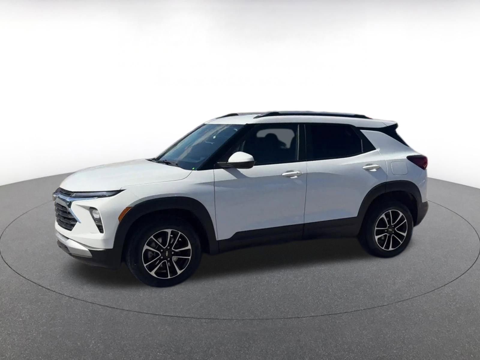 Thumbnail: 2025 Chevrolet TrailBlazer - 8