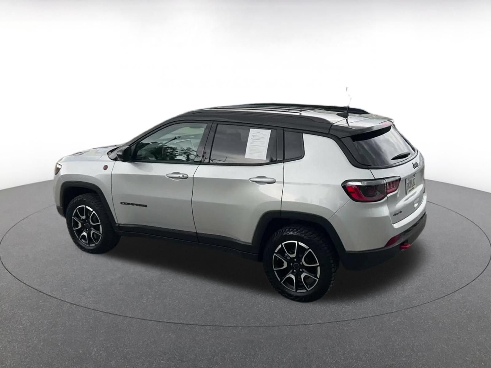 Thumbnail: 2025 Jeep Compass - 10