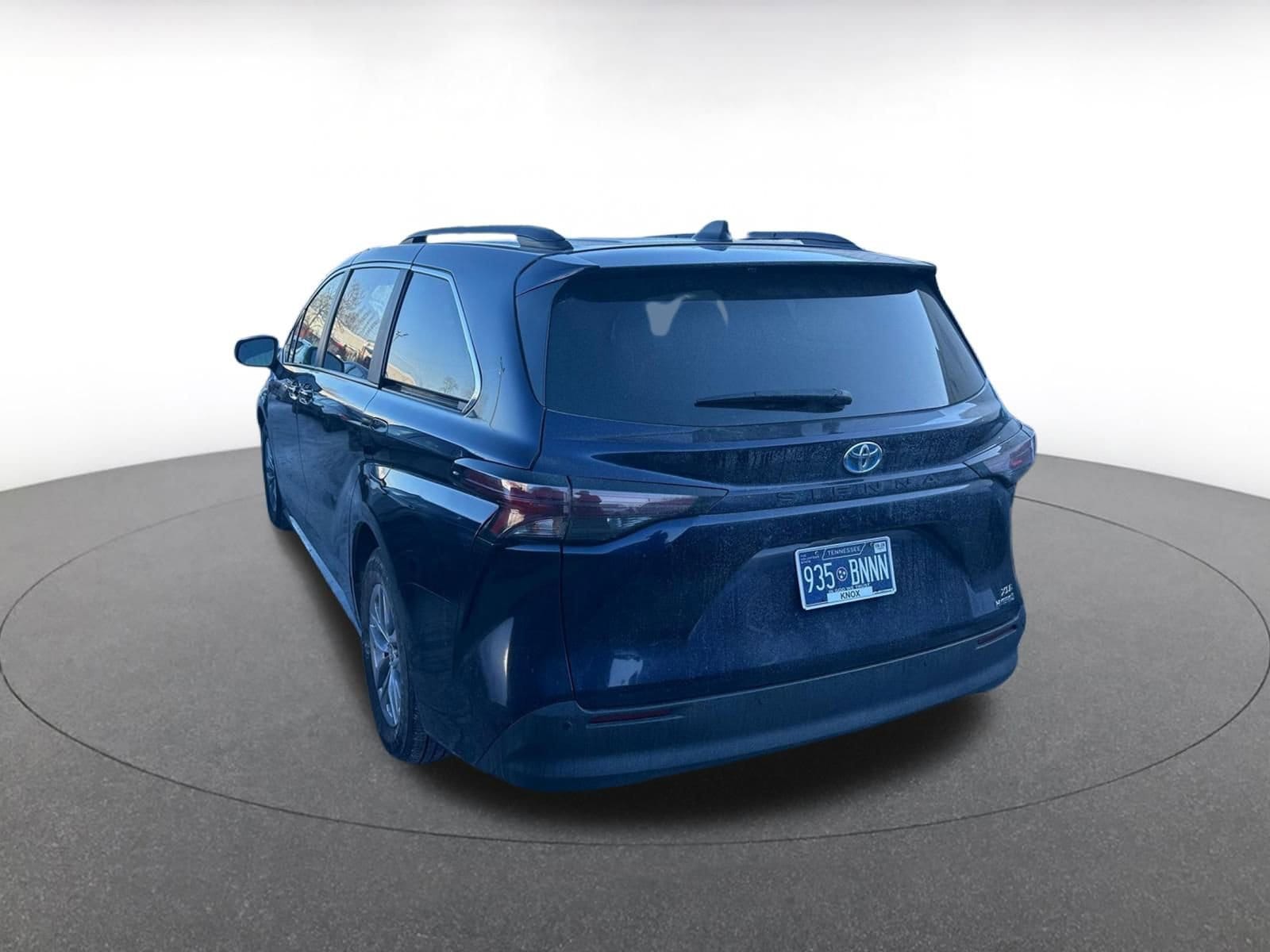 Thumbnail: 2024 Toyota Sienna - 3