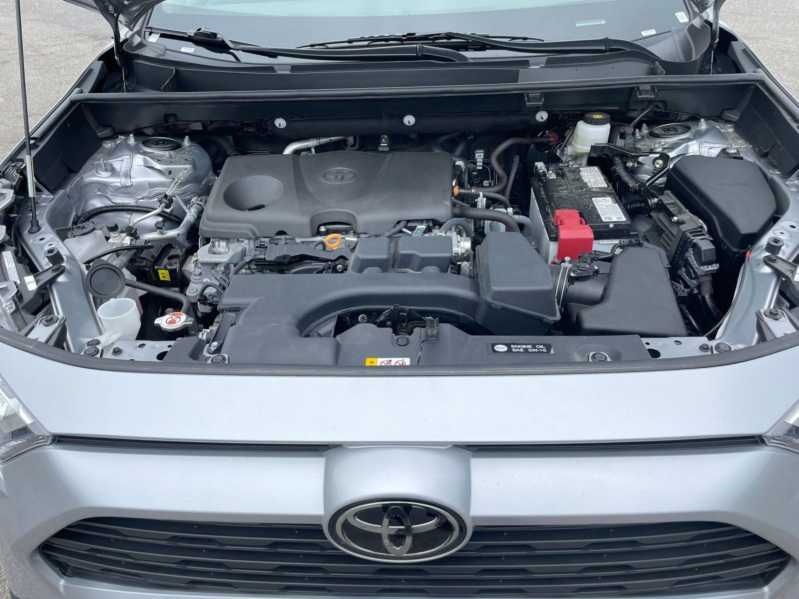 2024 Toyota RAV4 XLE 33