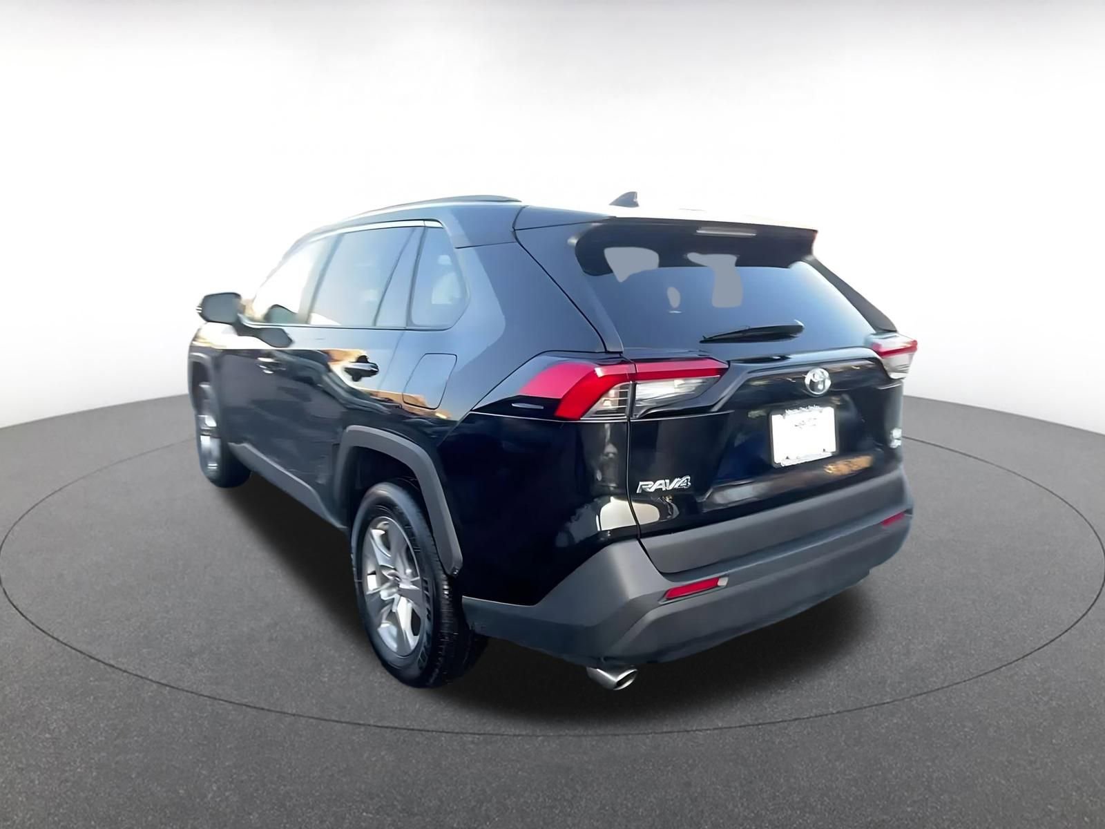 Thumbnail: 2025 Toyota RAV4 - 11