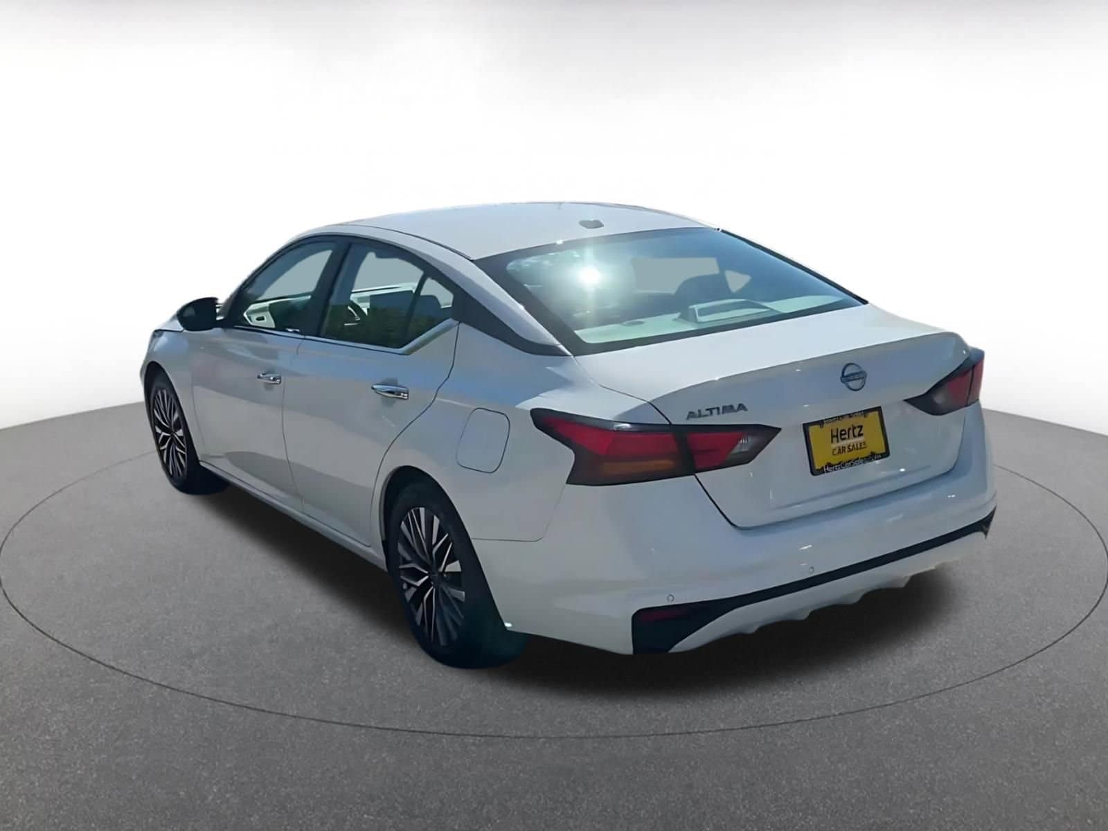 Thumbnail: 2025 Nissan Altima - 11