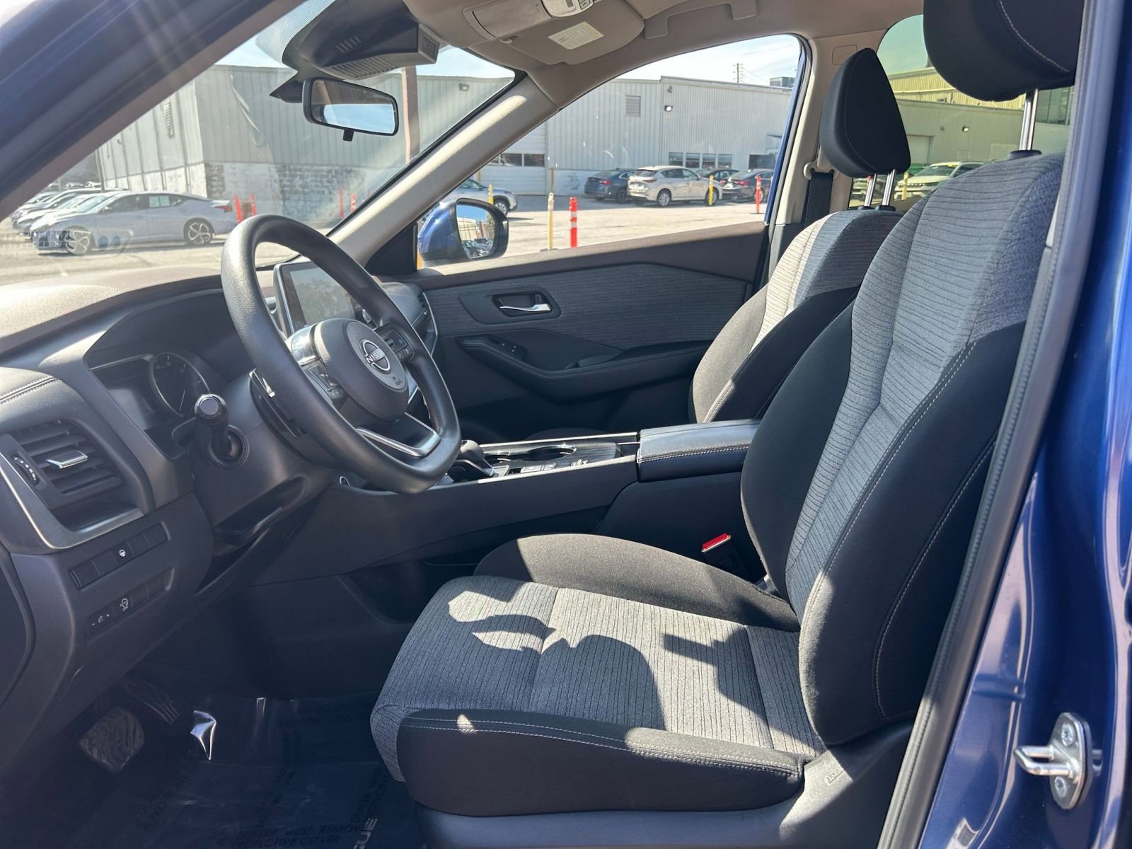 Thumbnail: 2023 Nissan Rogue - 27