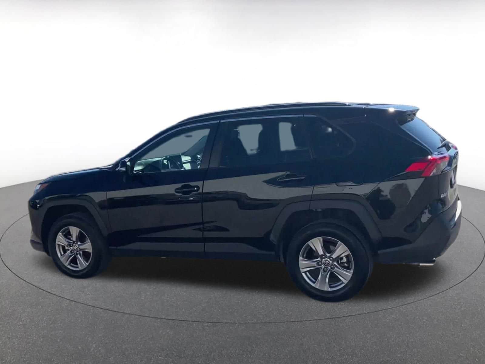 Thumbnail: 2025 Toyota RAV4 - 10