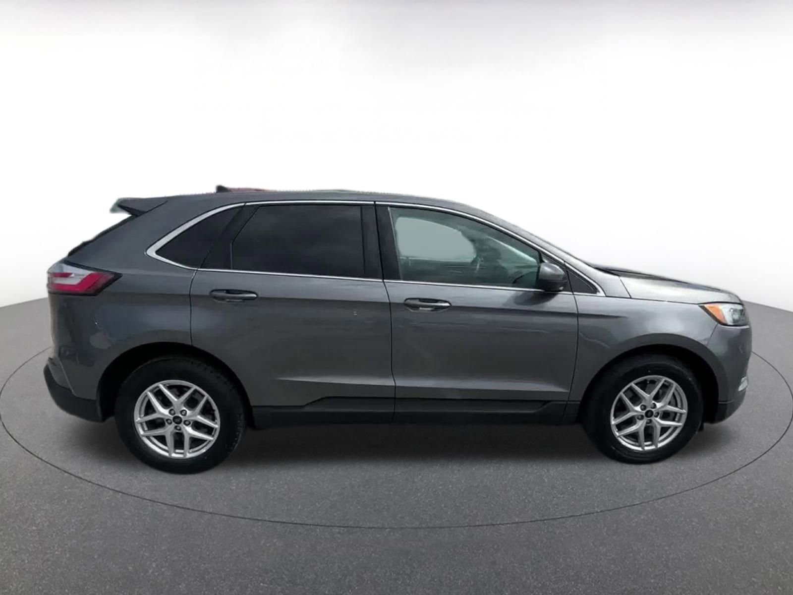 Thumbnail: 2024 Ford Edge - 15