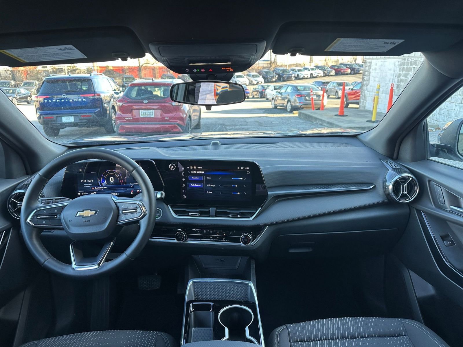 Thumbnail: 2025 Chevrolet Equinox - 32