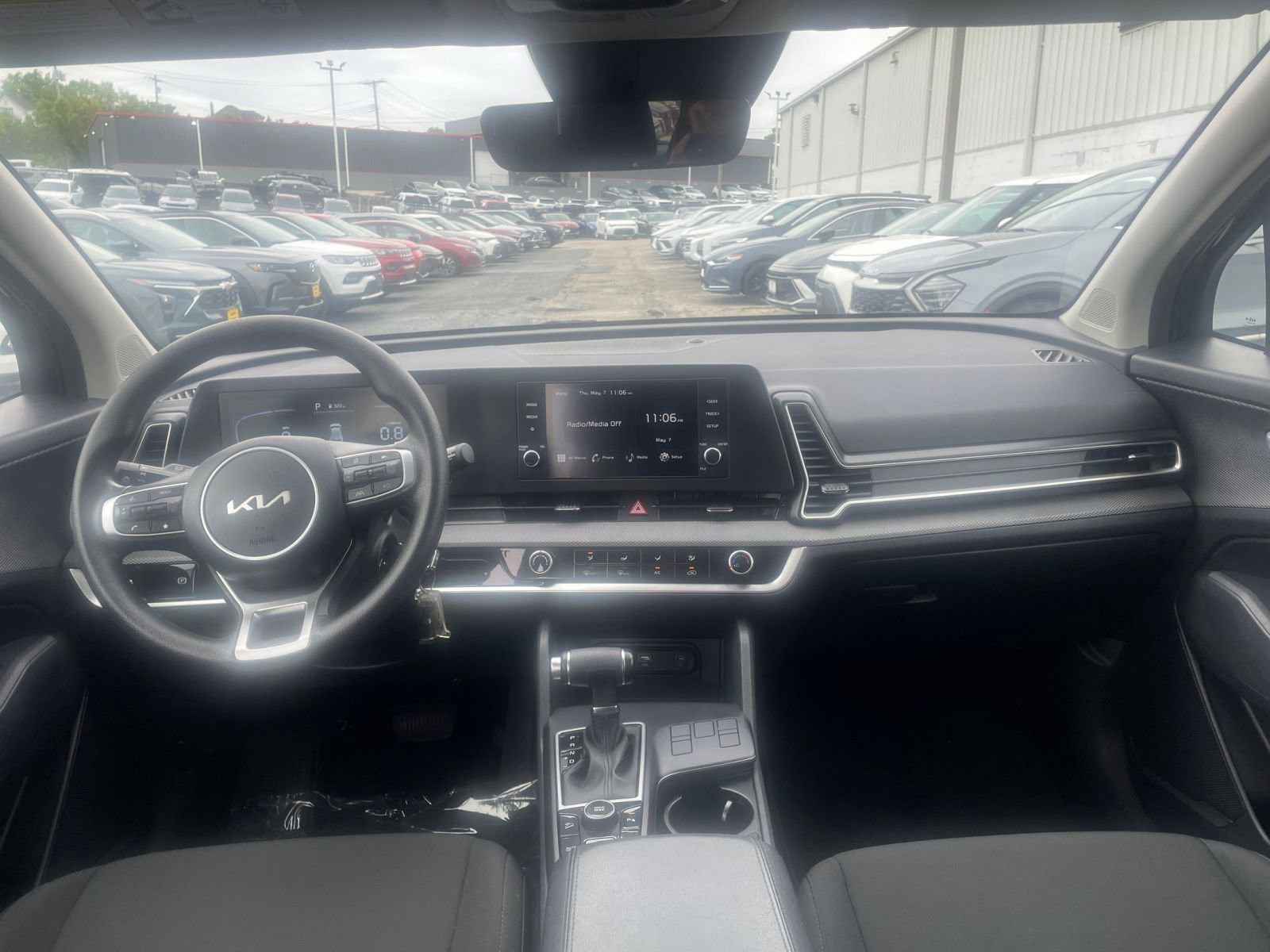 Thumbnail: 2025 Kia Sportage - 32