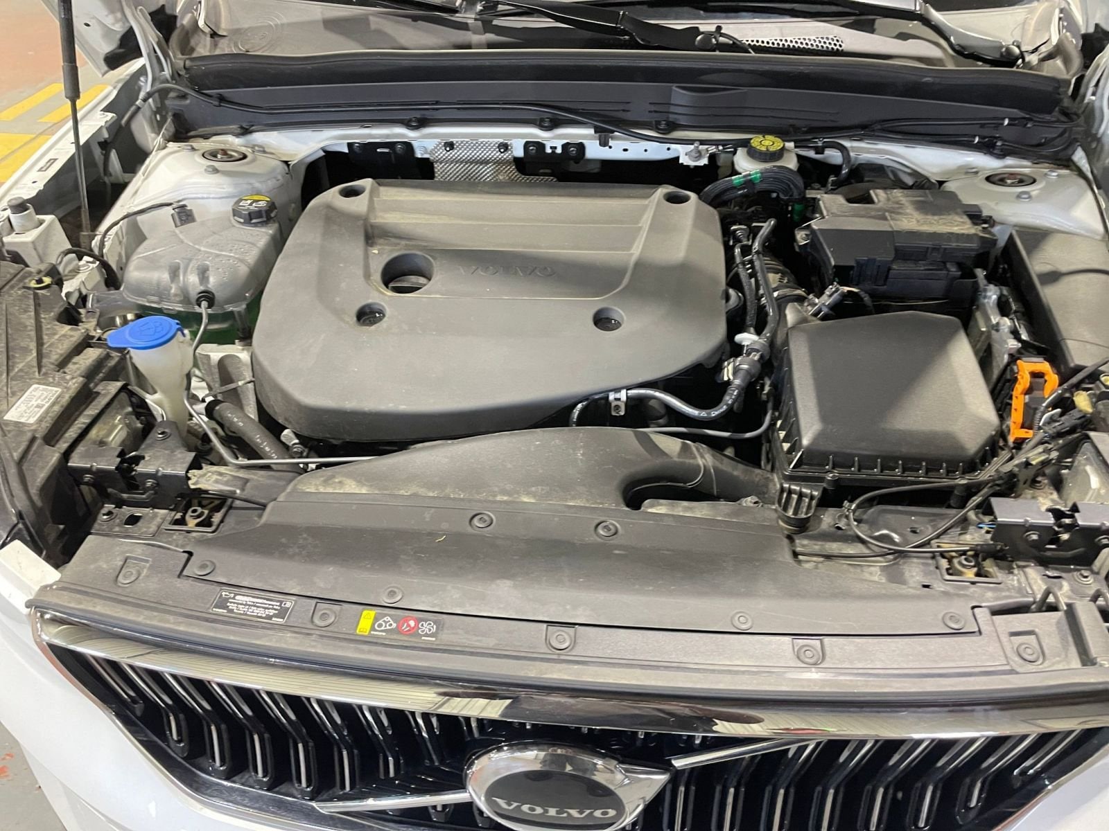 Thumbnail: 2024 Volvo XC40 - 33