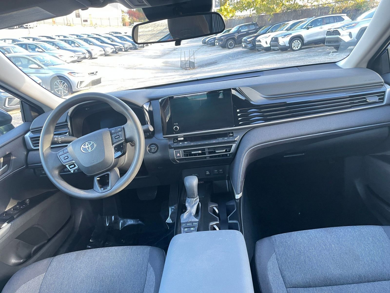 Thumbnail: 2025 Toyota Camry - 32