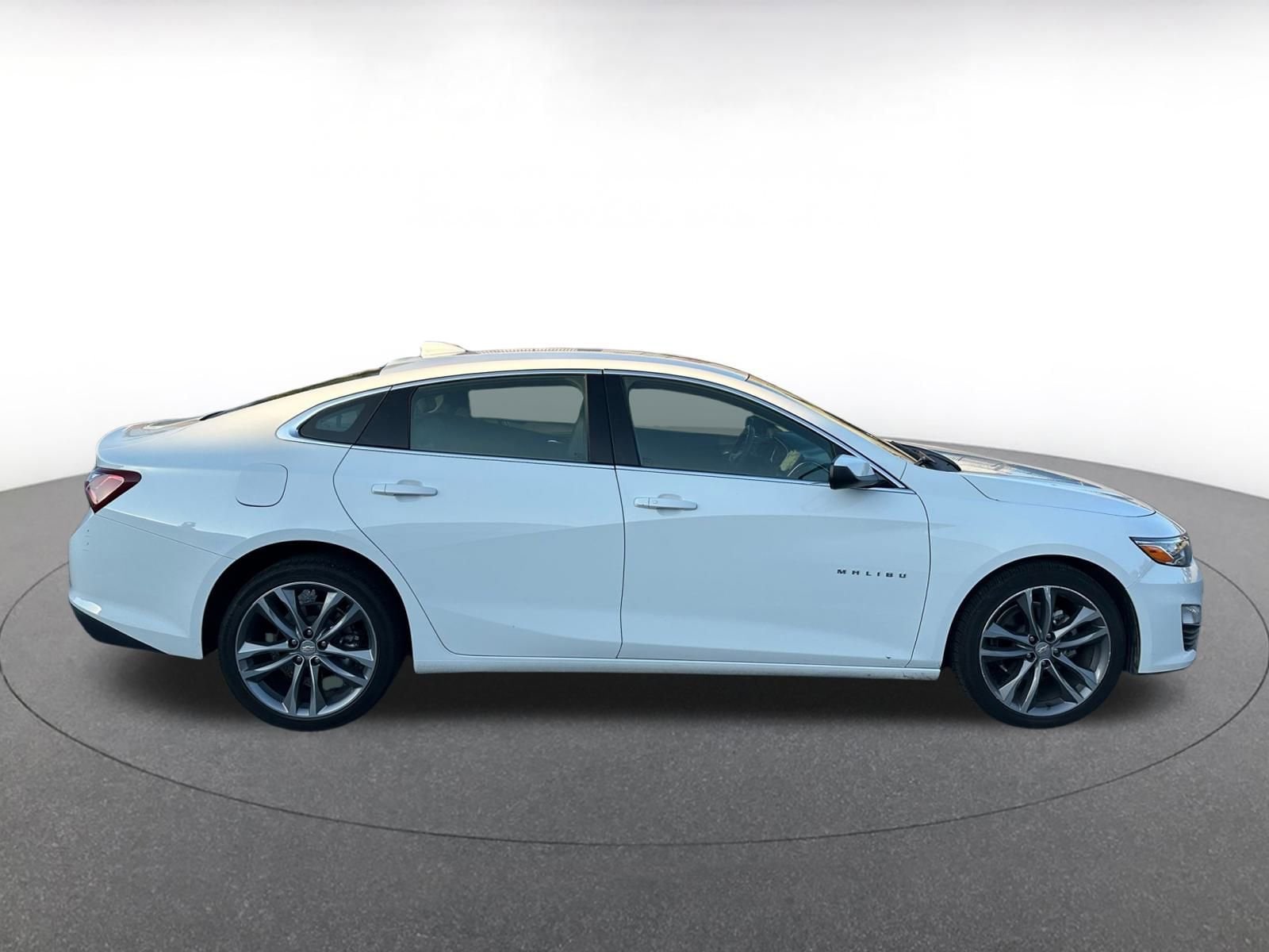 Thumbnail: 2024 Chevrolet Malibu - 6