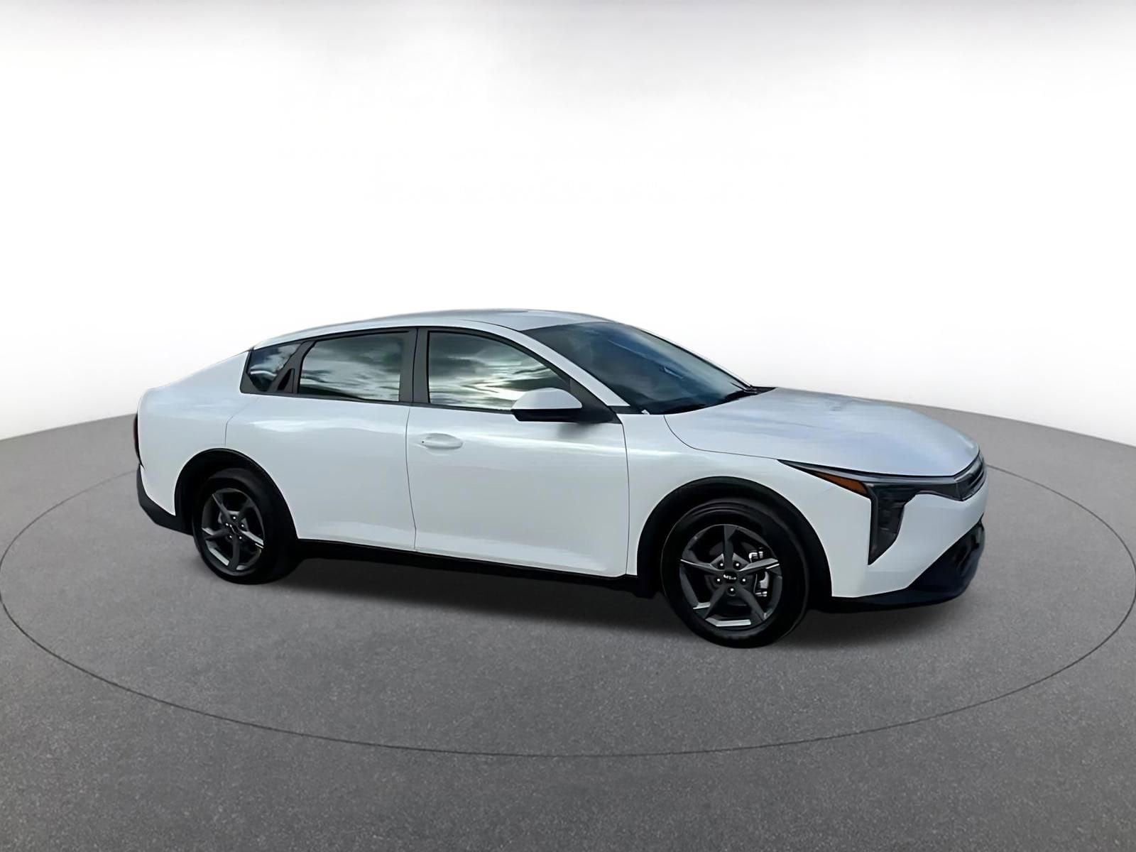 Thumbnail: 2025 Kia K4 - 2