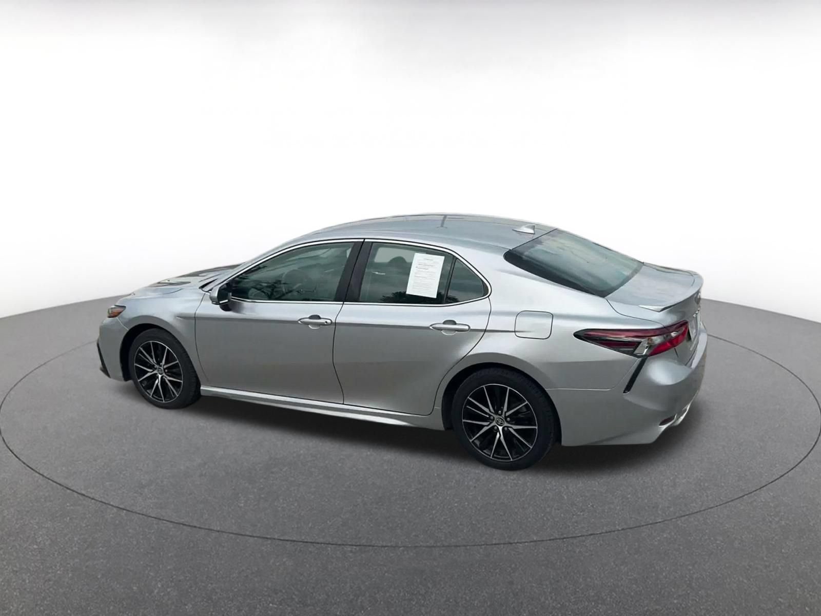 Thumbnail: 2024 Toyota Camry - 9