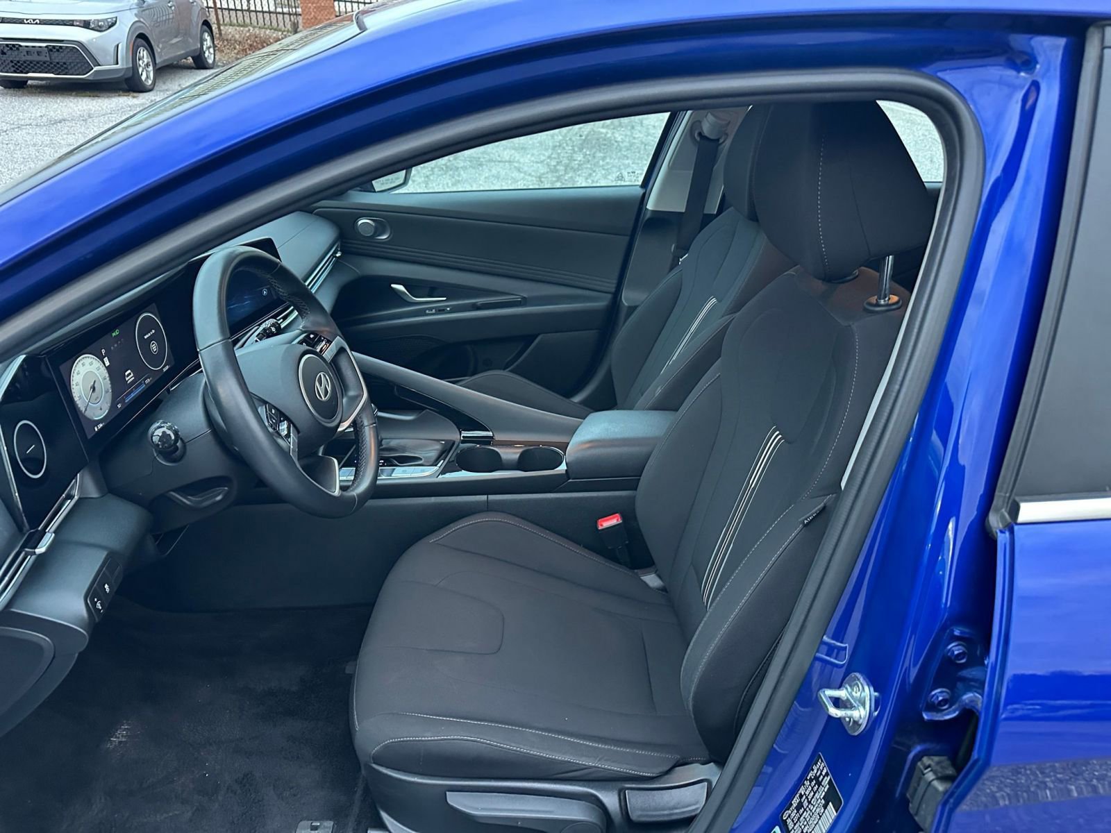 Thumbnail: 2025 Hyundai Elantra - 24