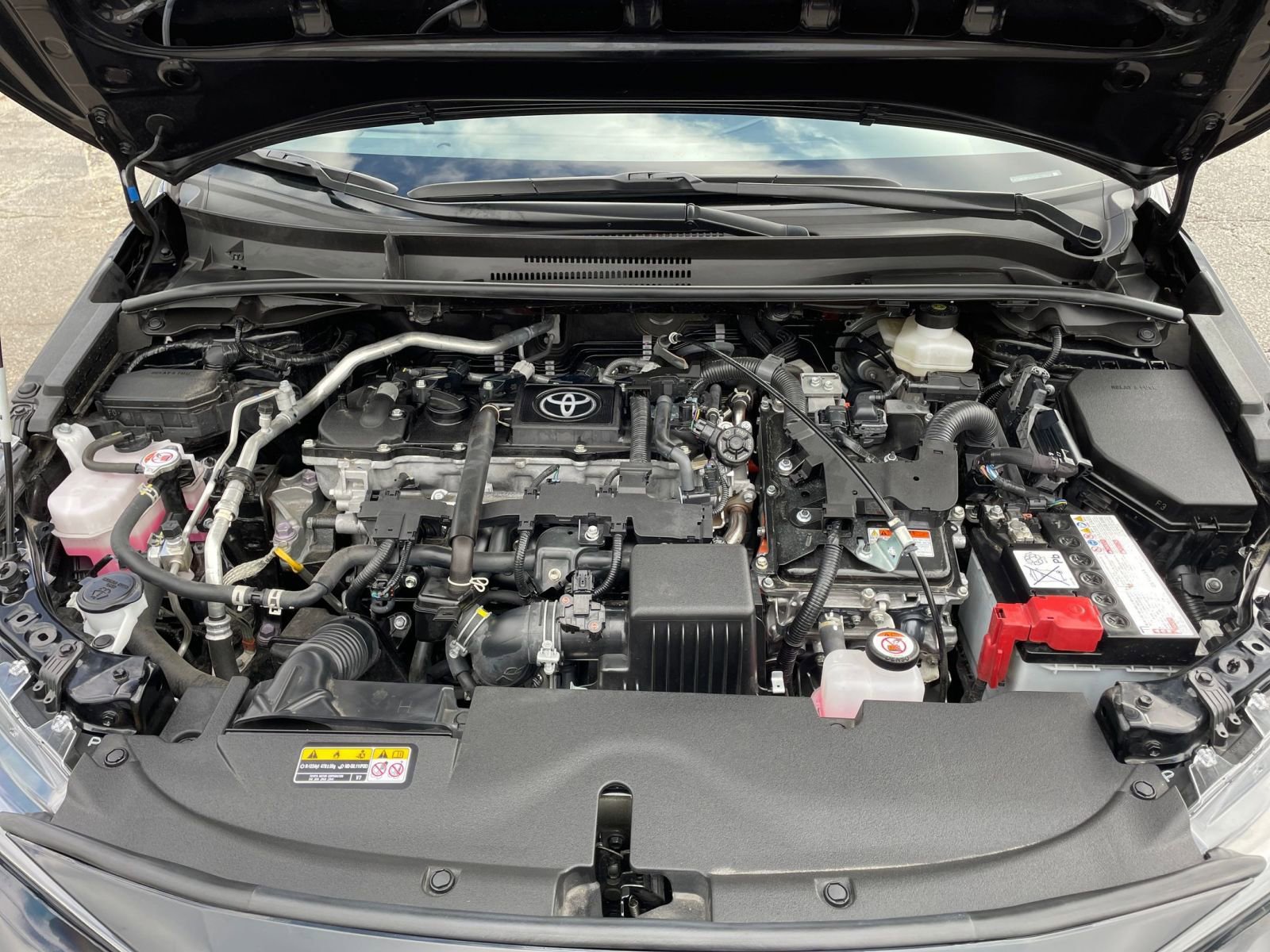 Thumbnail: 2025 Toyota Corolla - 30