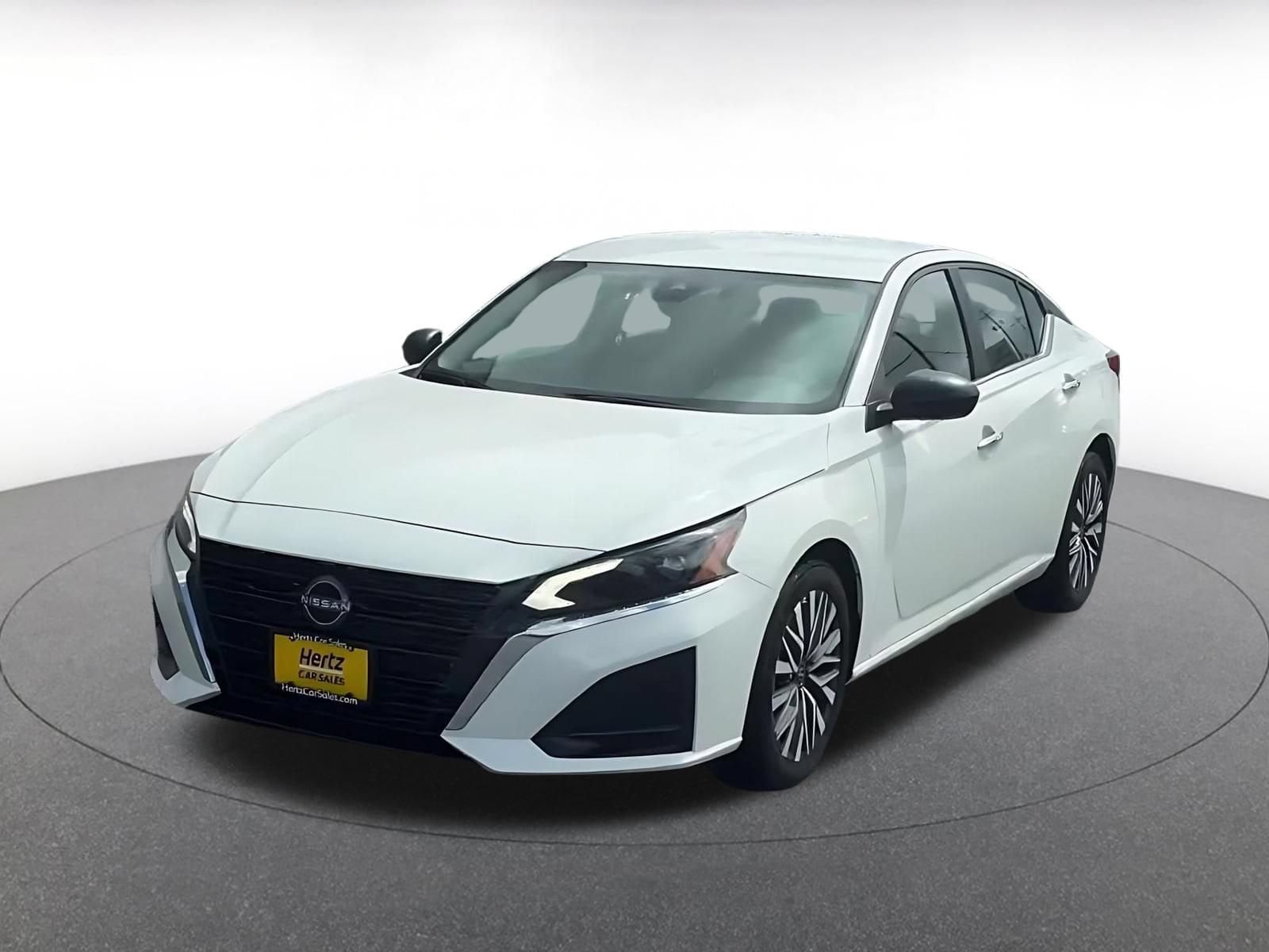 Thumbnail: 2025 Nissan Altima - 6