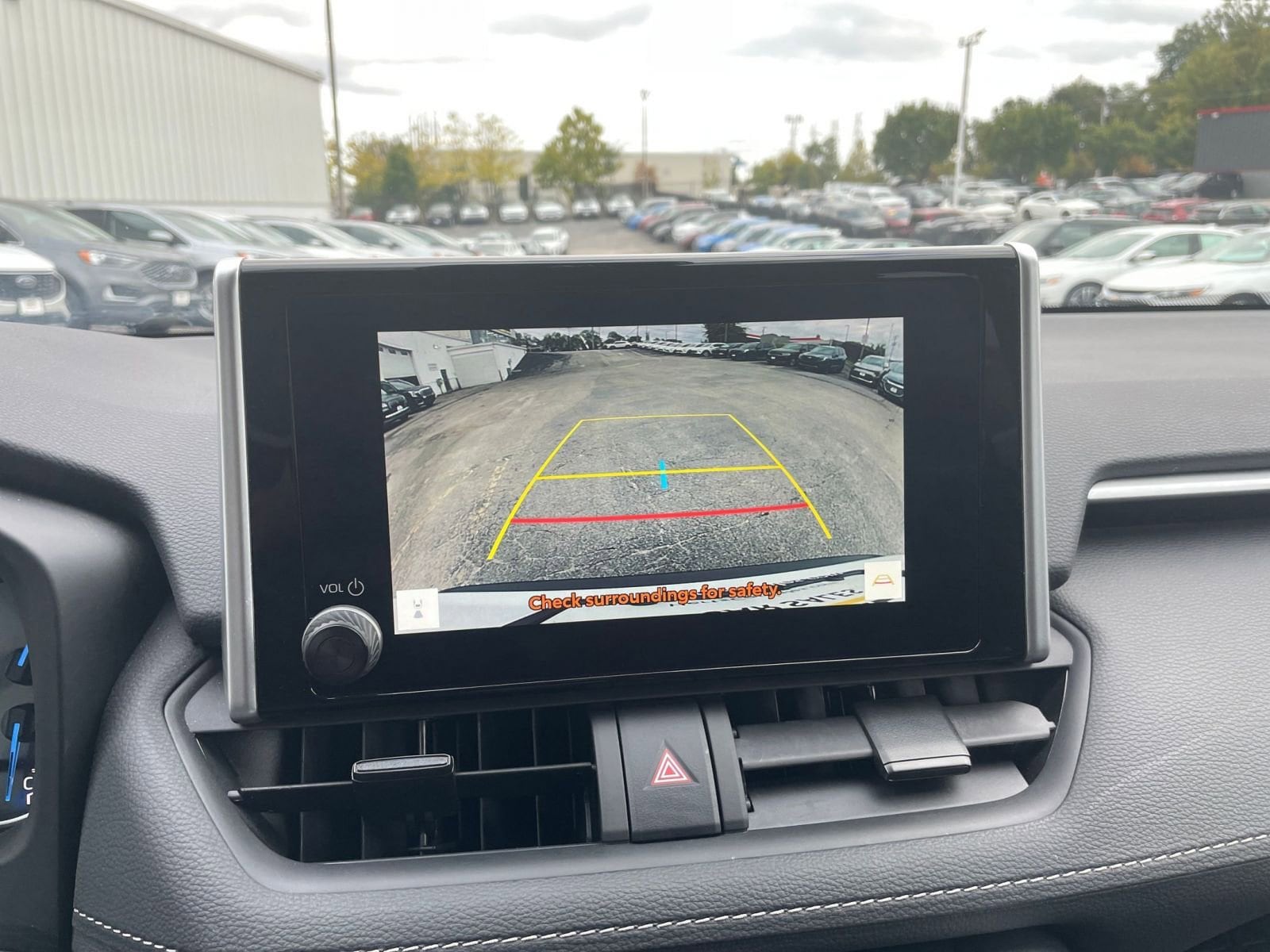 Thumbnail: 2025 Toyota RAV4 - 17